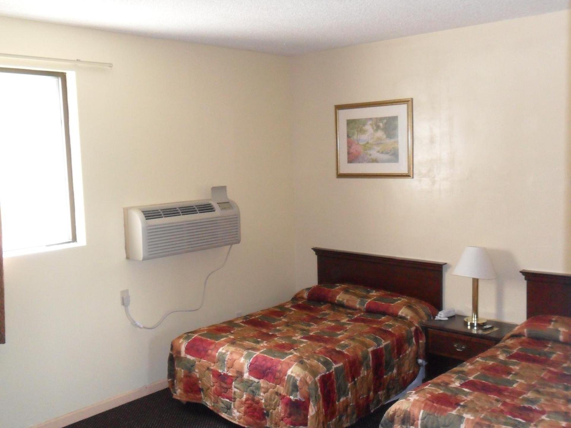 Red Carpet Inn Brooklawn photo 6