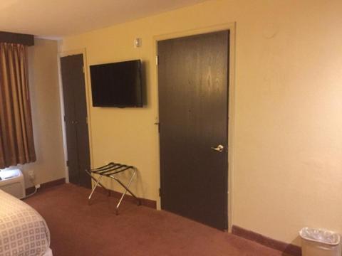 Americas Best Value Inn Caldwell photo 48