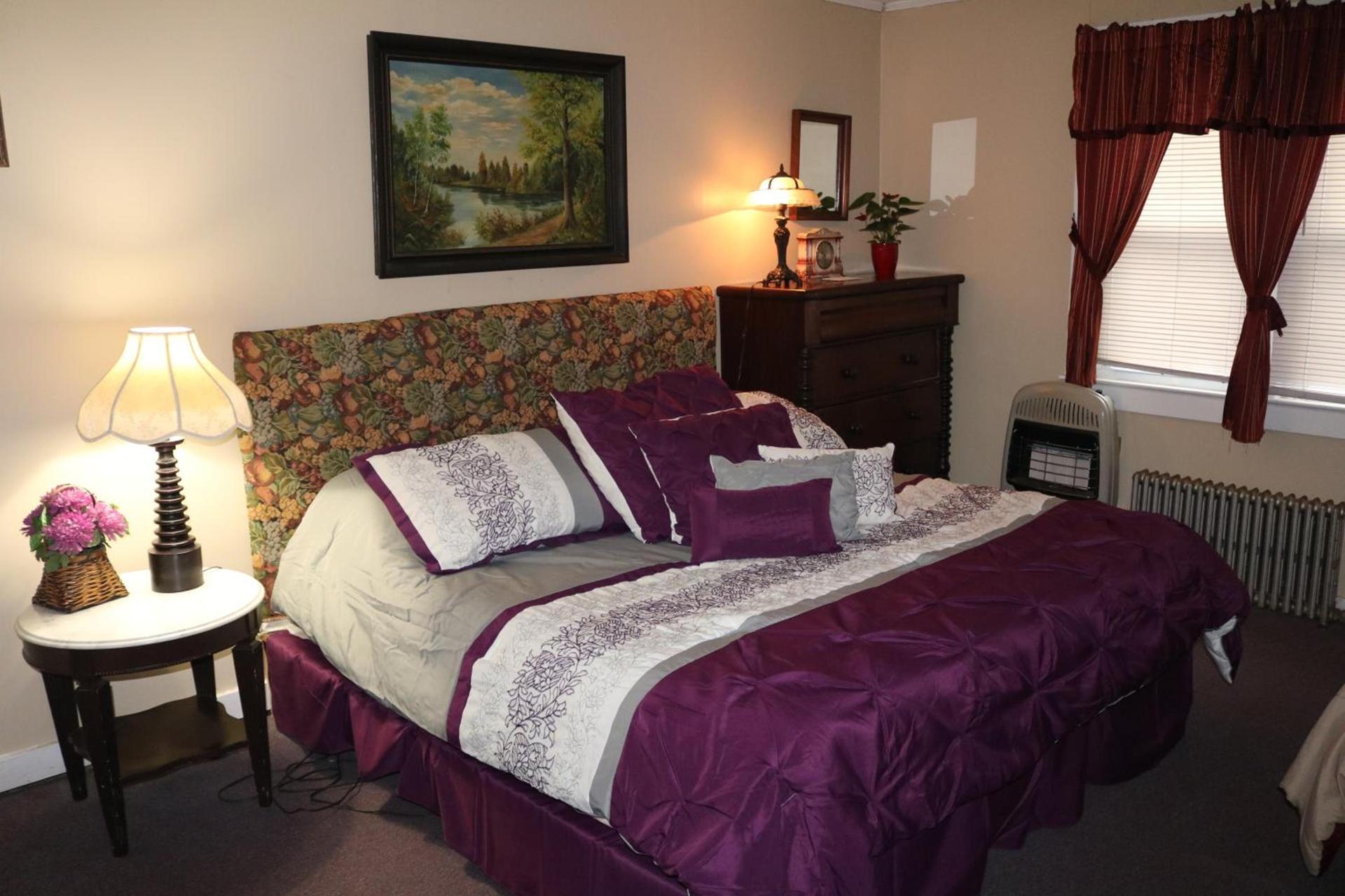 Colonial Inn photo 13
