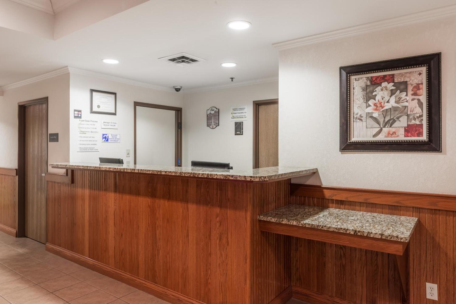 Super 8 by Wyndham St Robert Ft Leonard Wood Area photo 20