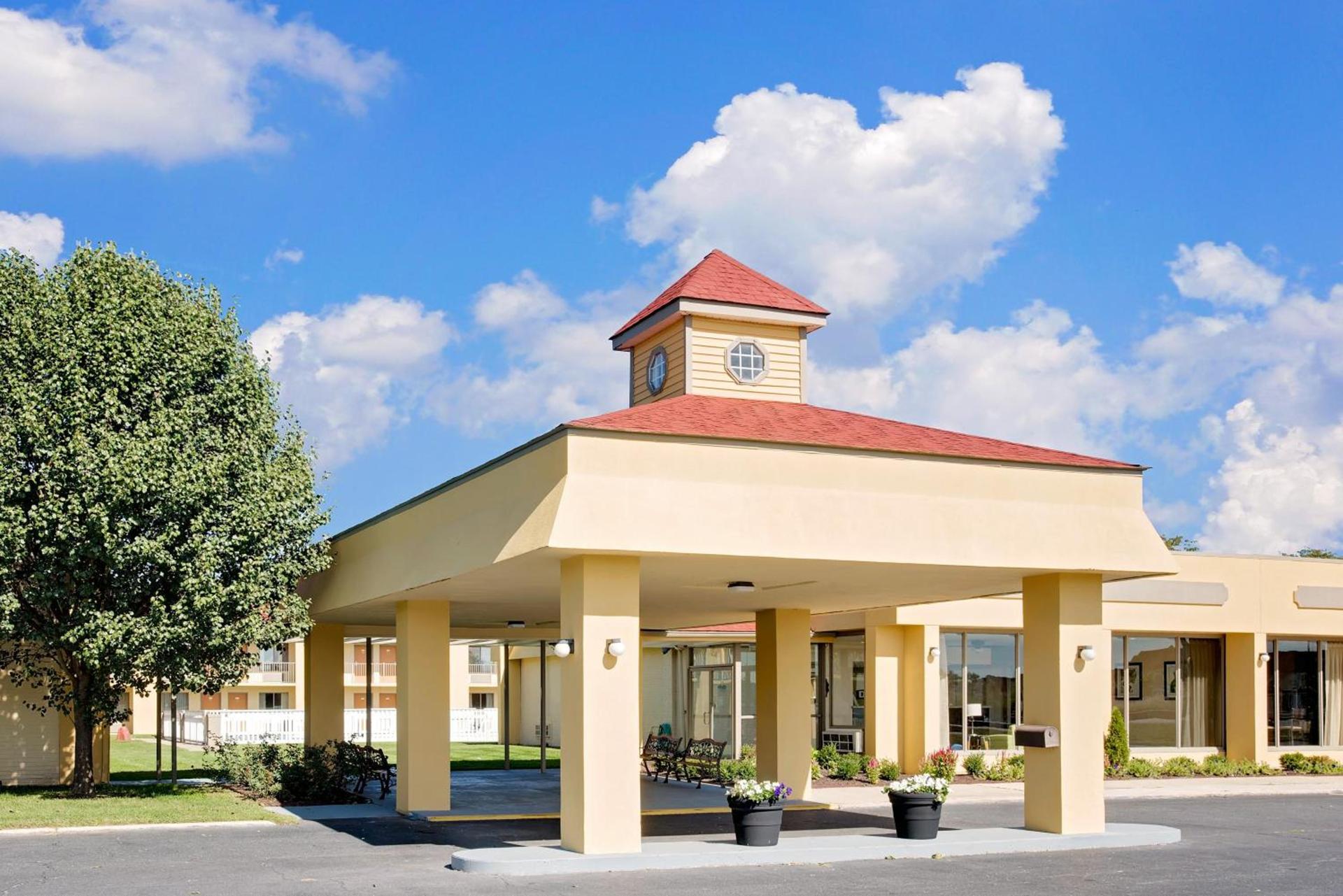 Days Inn by Wyndham Easton photo 17