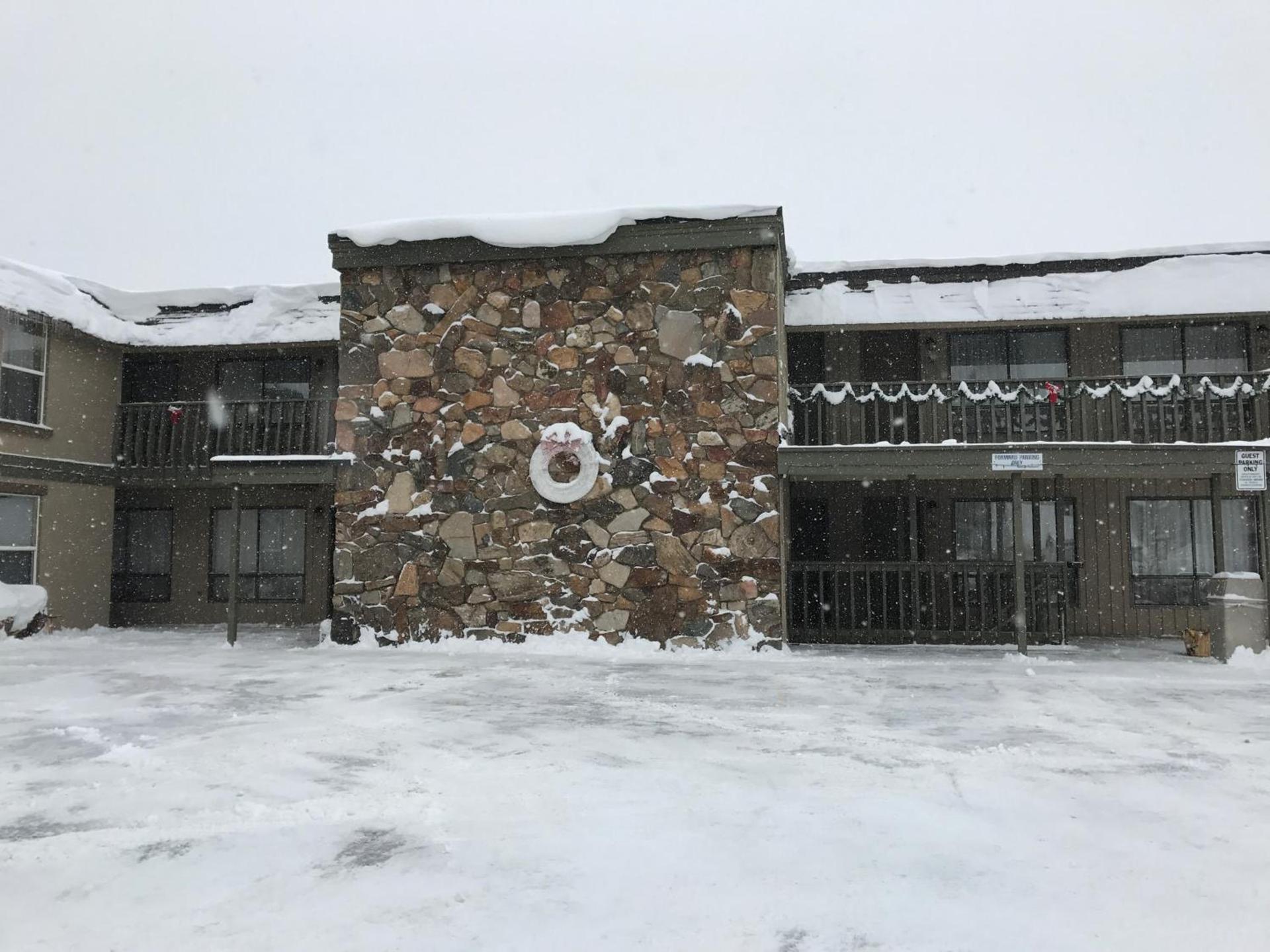 Snowshoe Motel photo 67
