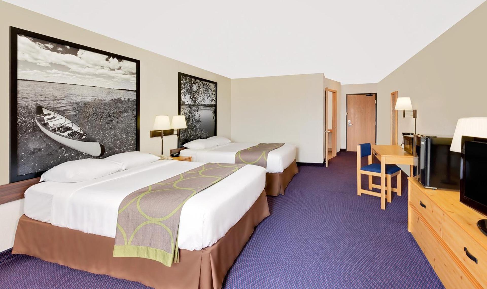 Super 8 by Wyndham St. James photo 10