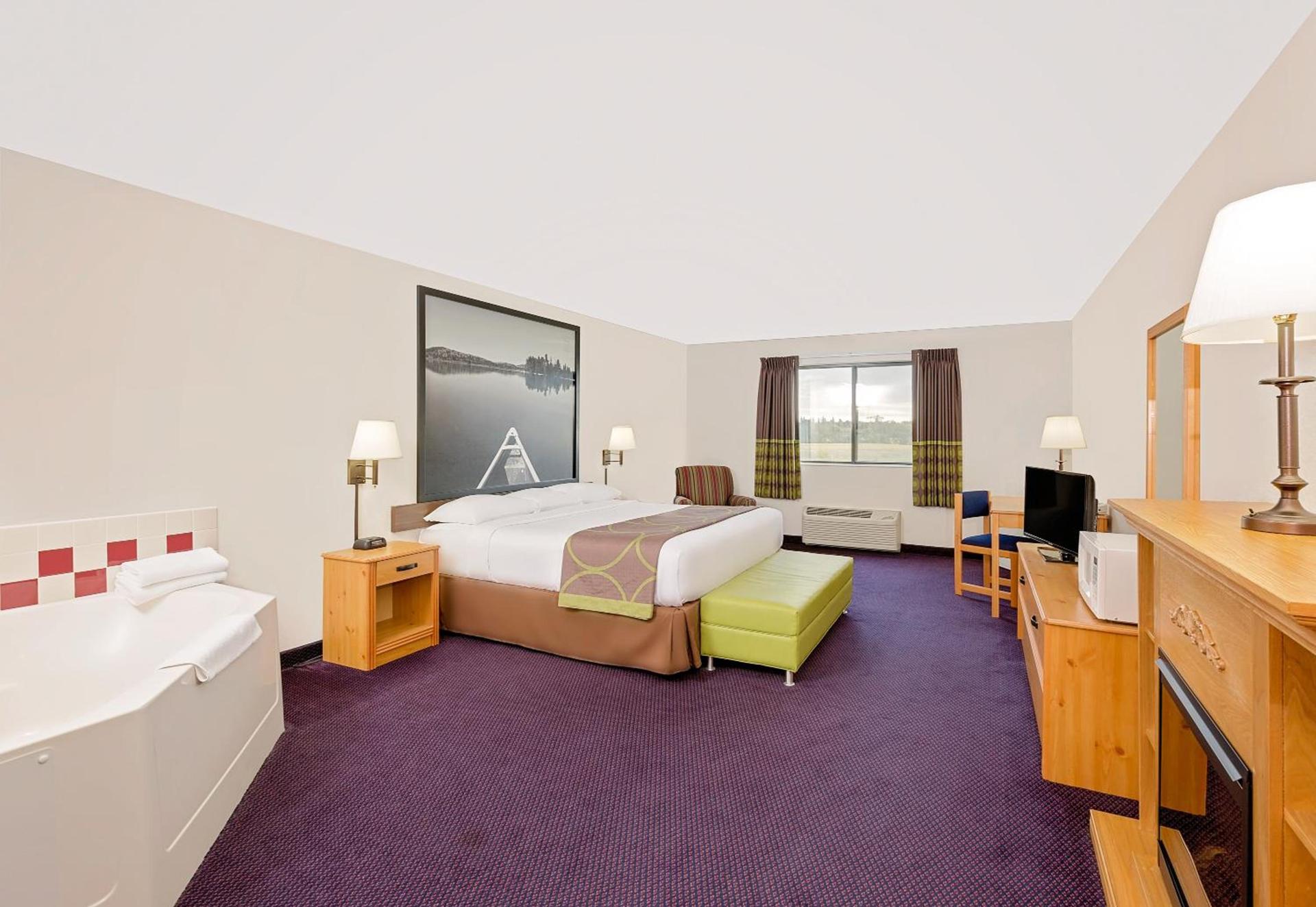 Super 8 by Wyndham St. James photo 7
