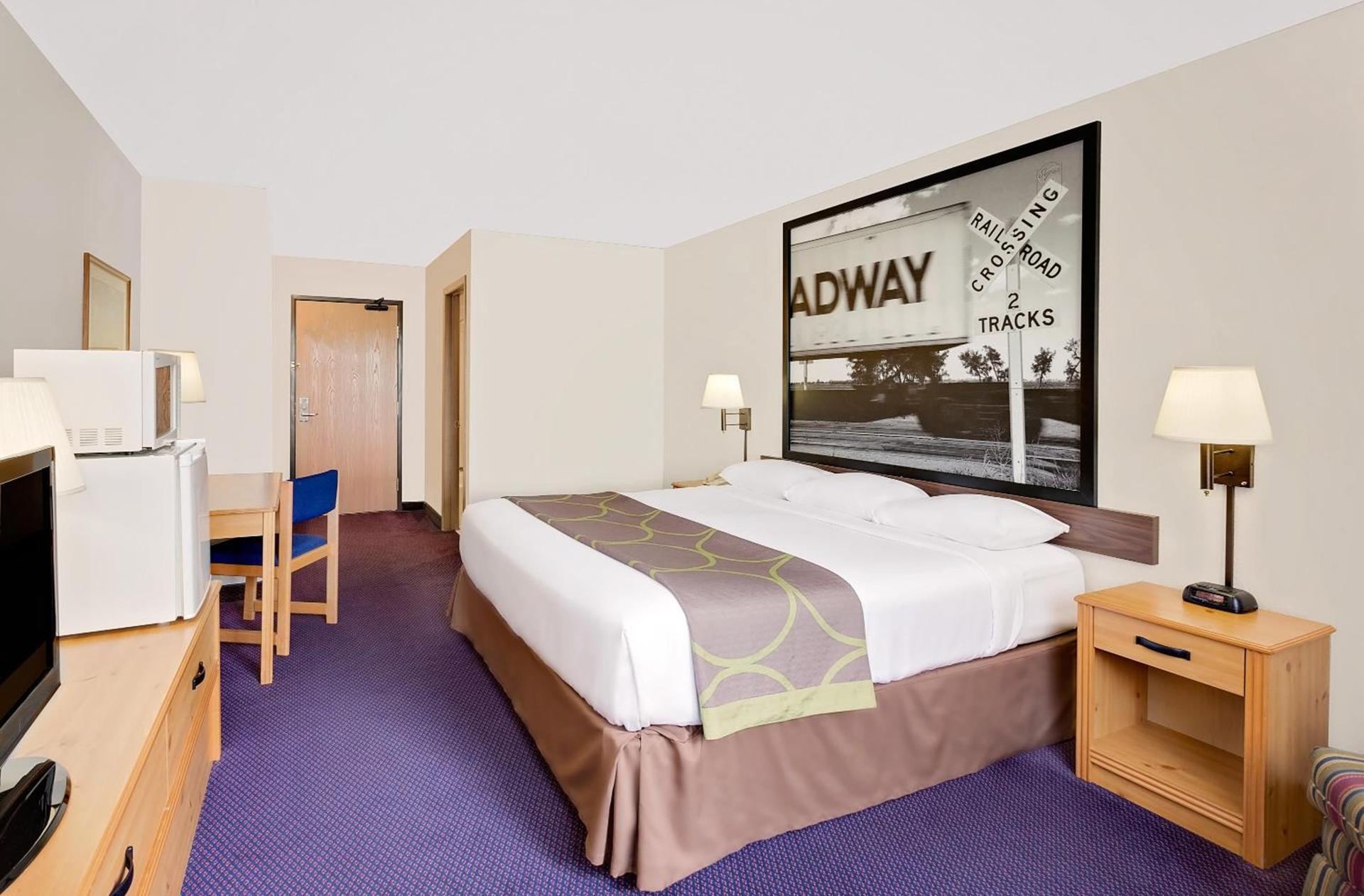 Super 8 by Wyndham St. James photo 11