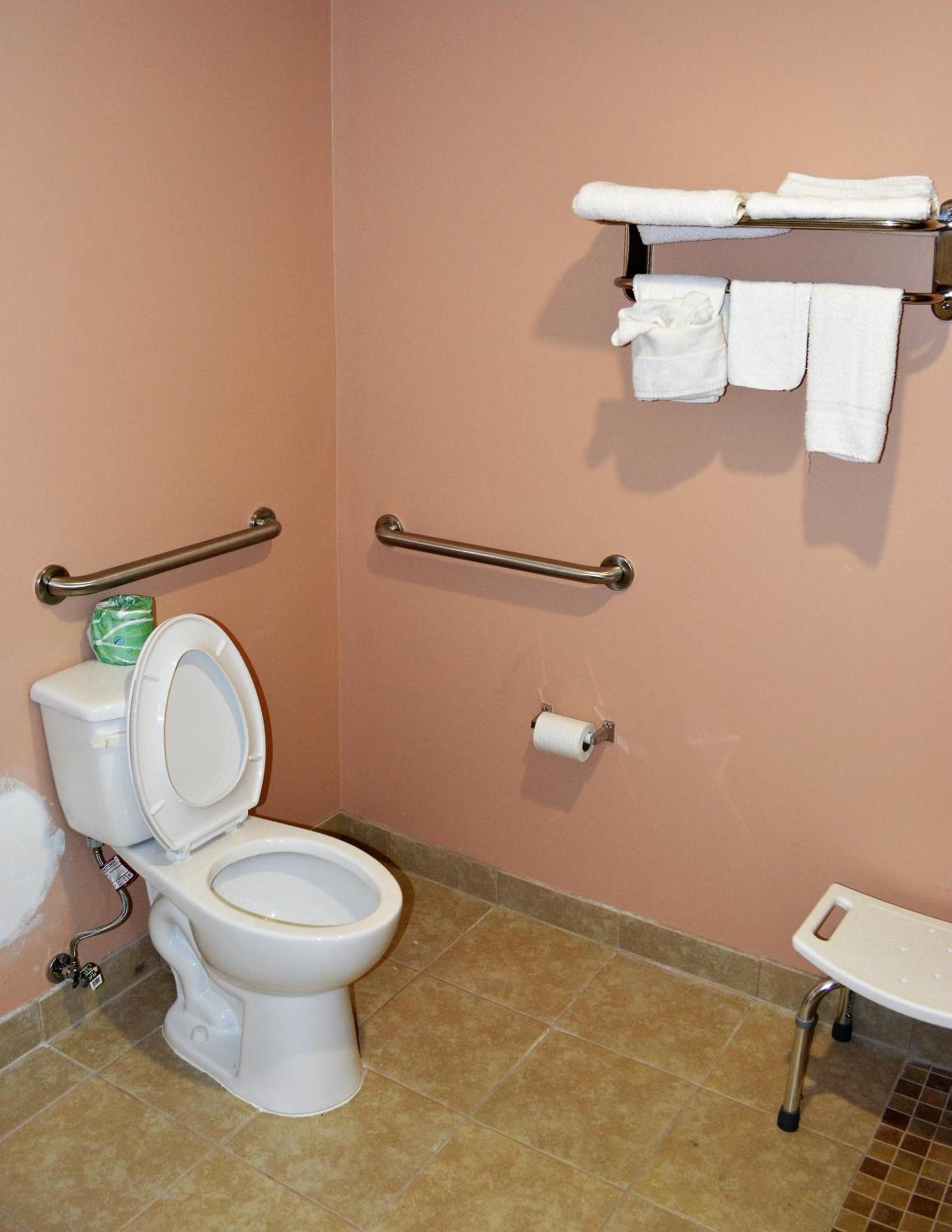 Budget Inn - New Albany photo 18