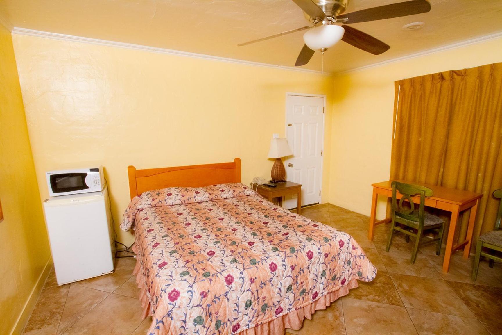 Mission Bell Motel photo 11