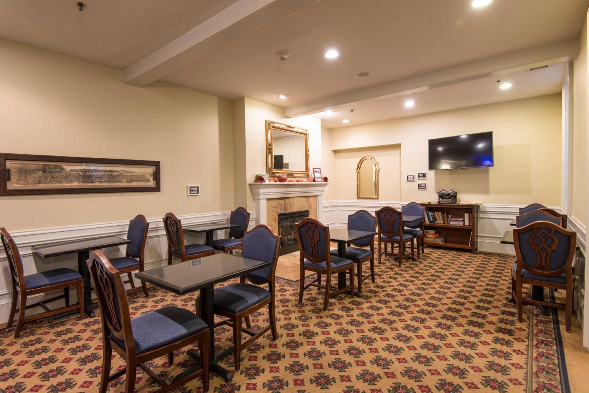 Fort Harrison State Park Inn photo 25