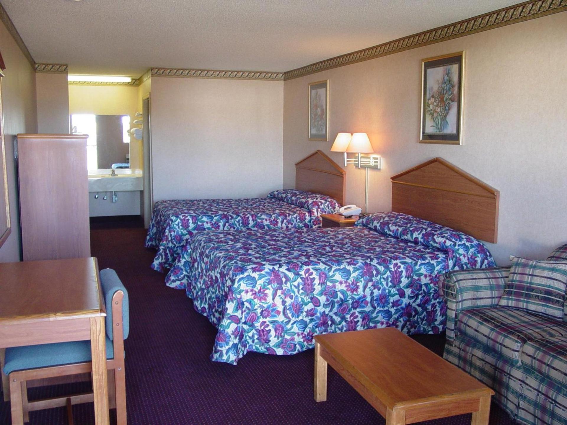 Garden Inn & Suites photo 8