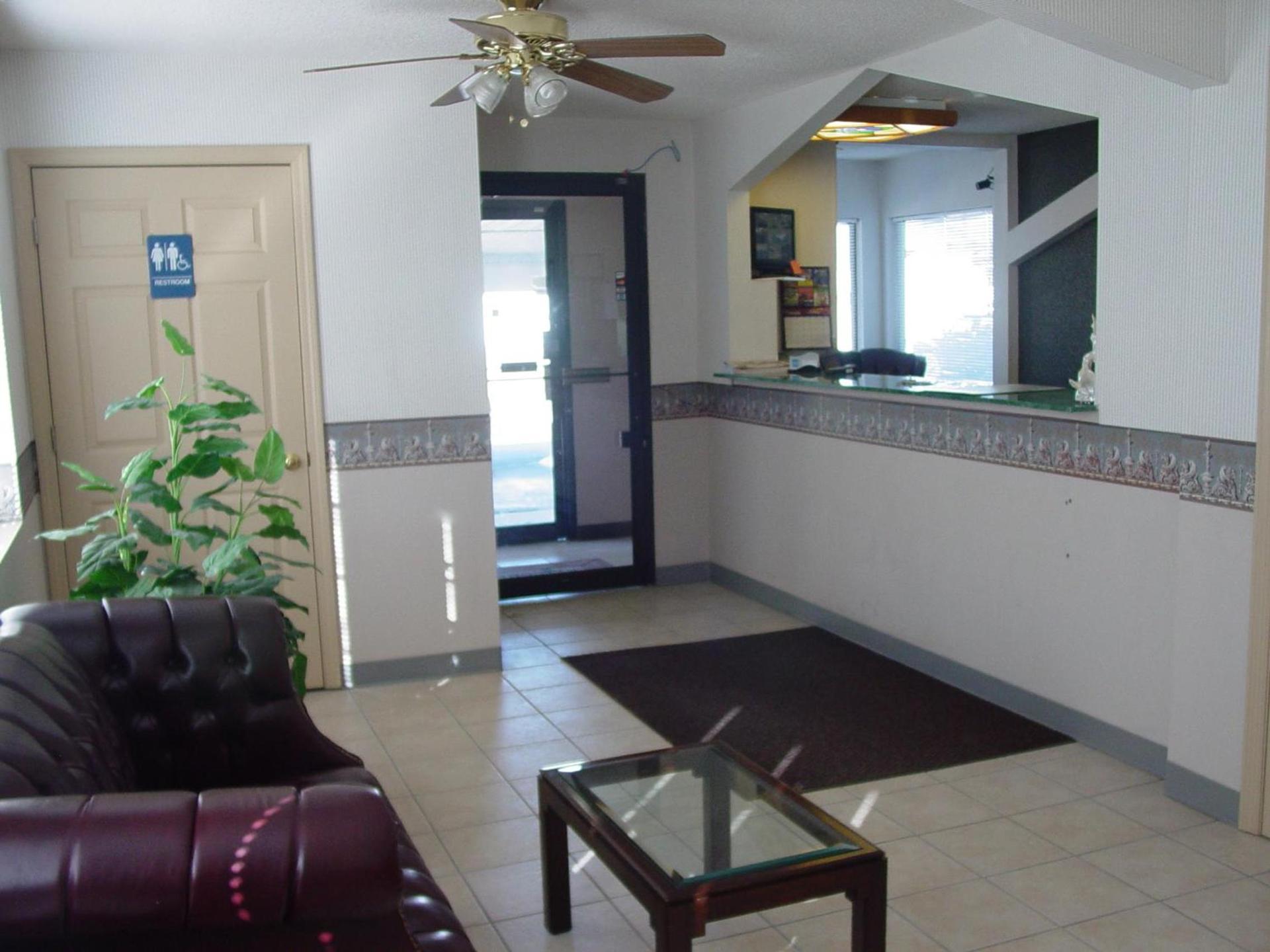 Garden Inn & Suites photo 10