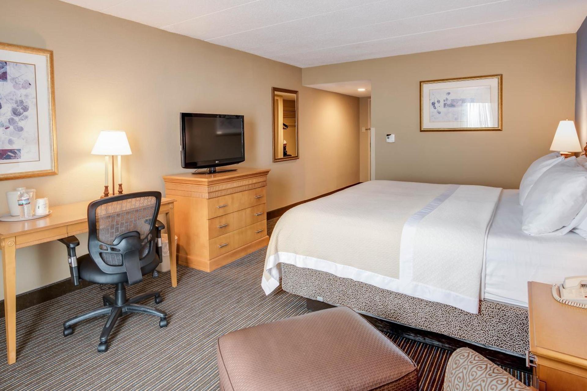 Days Hotel by Wyndham Toms River Jersey Shore photo 19