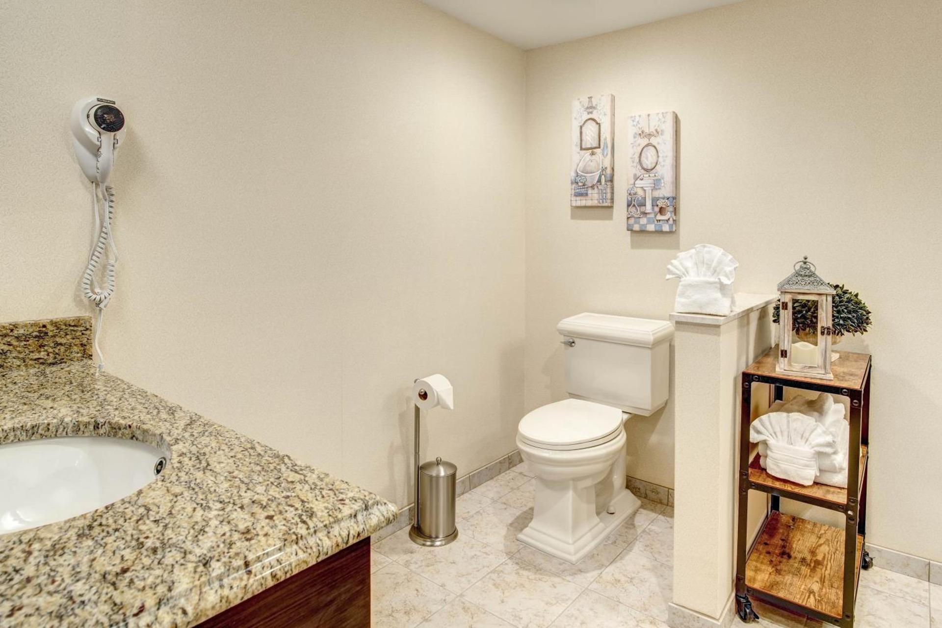 Days Hotel by Wyndham Toms River Jersey Shore photo 13