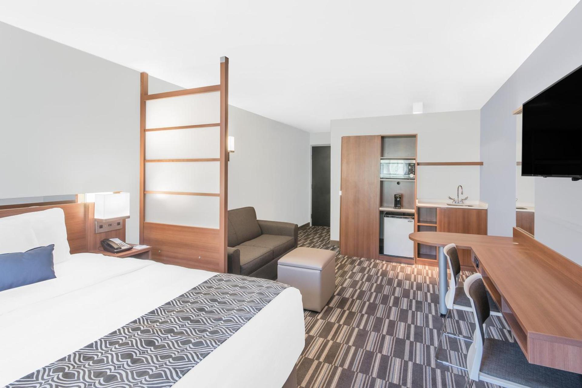 Microtel Inn & Suites by Wyndham Binghamton photo 19