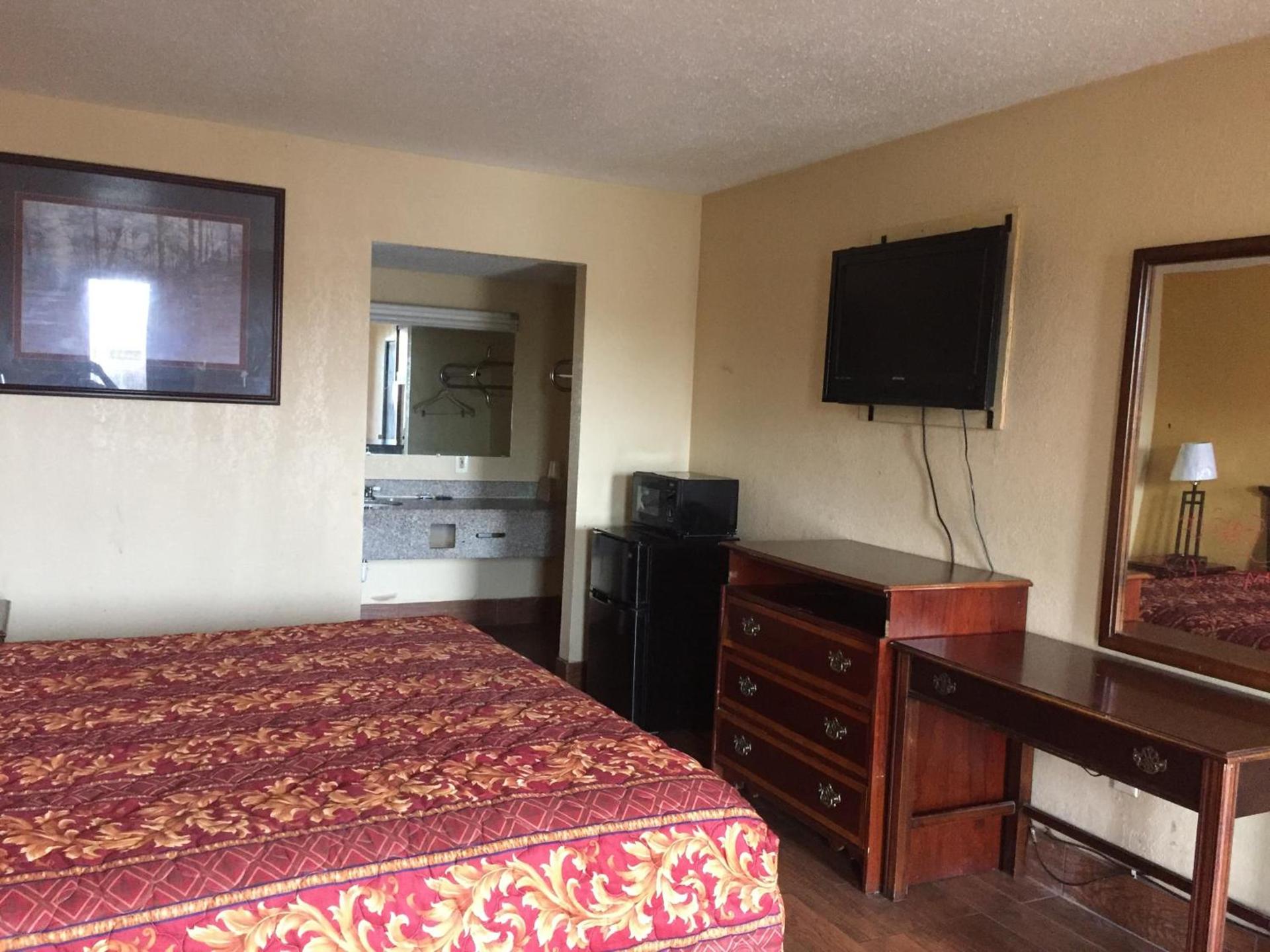 Diamond Inn Motel photo 8