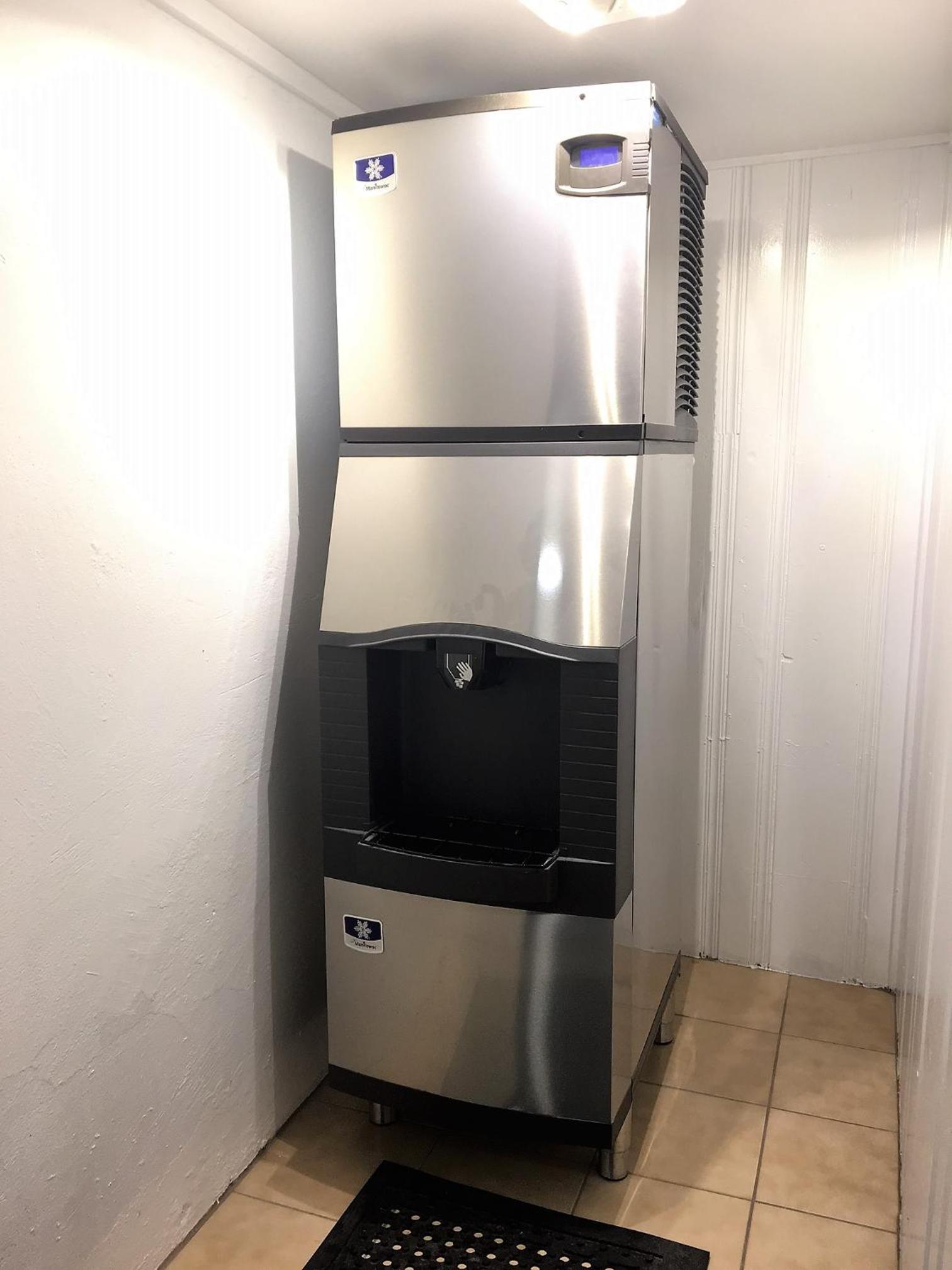 St. Pete Beach Suites photo 40