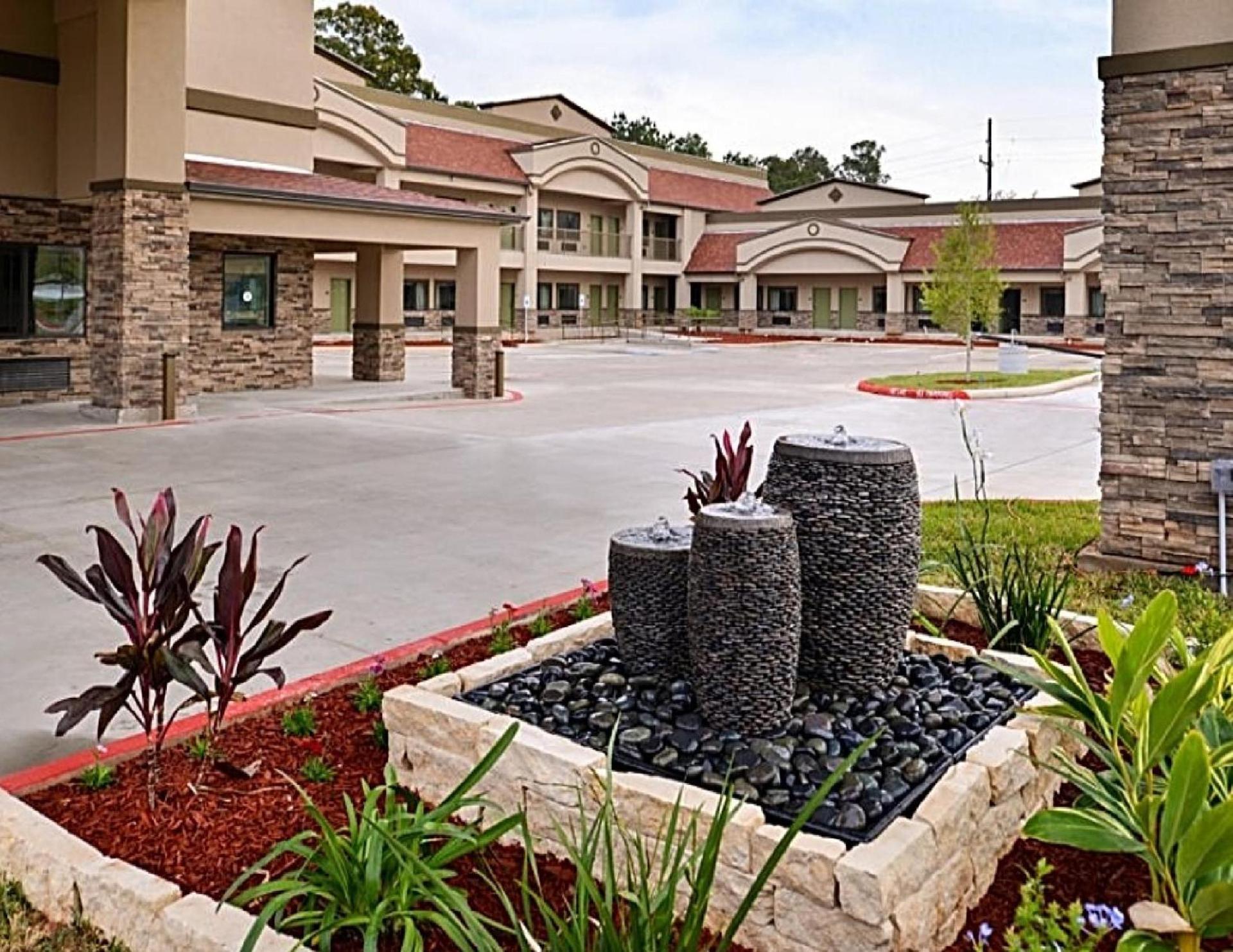 Scottish Inn & Suites - Conroe photo 9