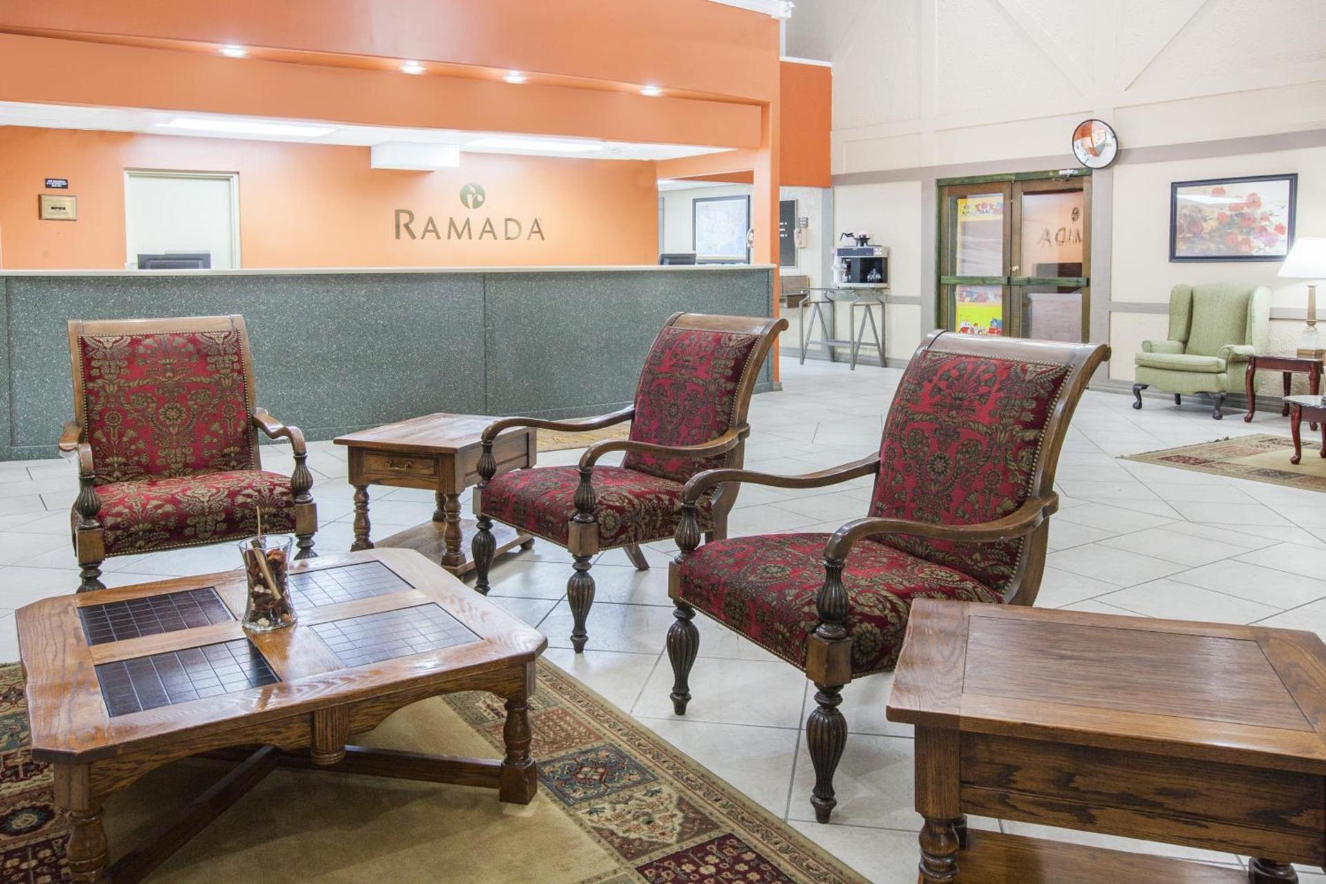 Ramada by Wyndham Mountain Home photo 100