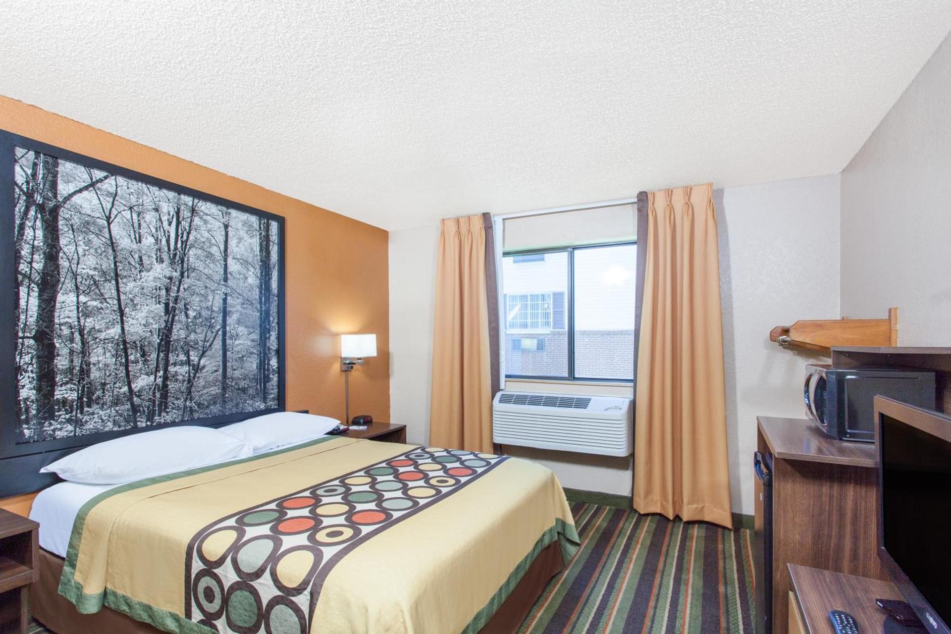Super 8 by Wyndham Norton VA photo 27