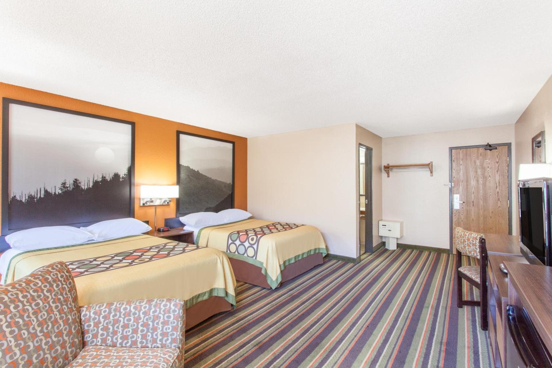 Super 8 by Wyndham Norton VA photo 24