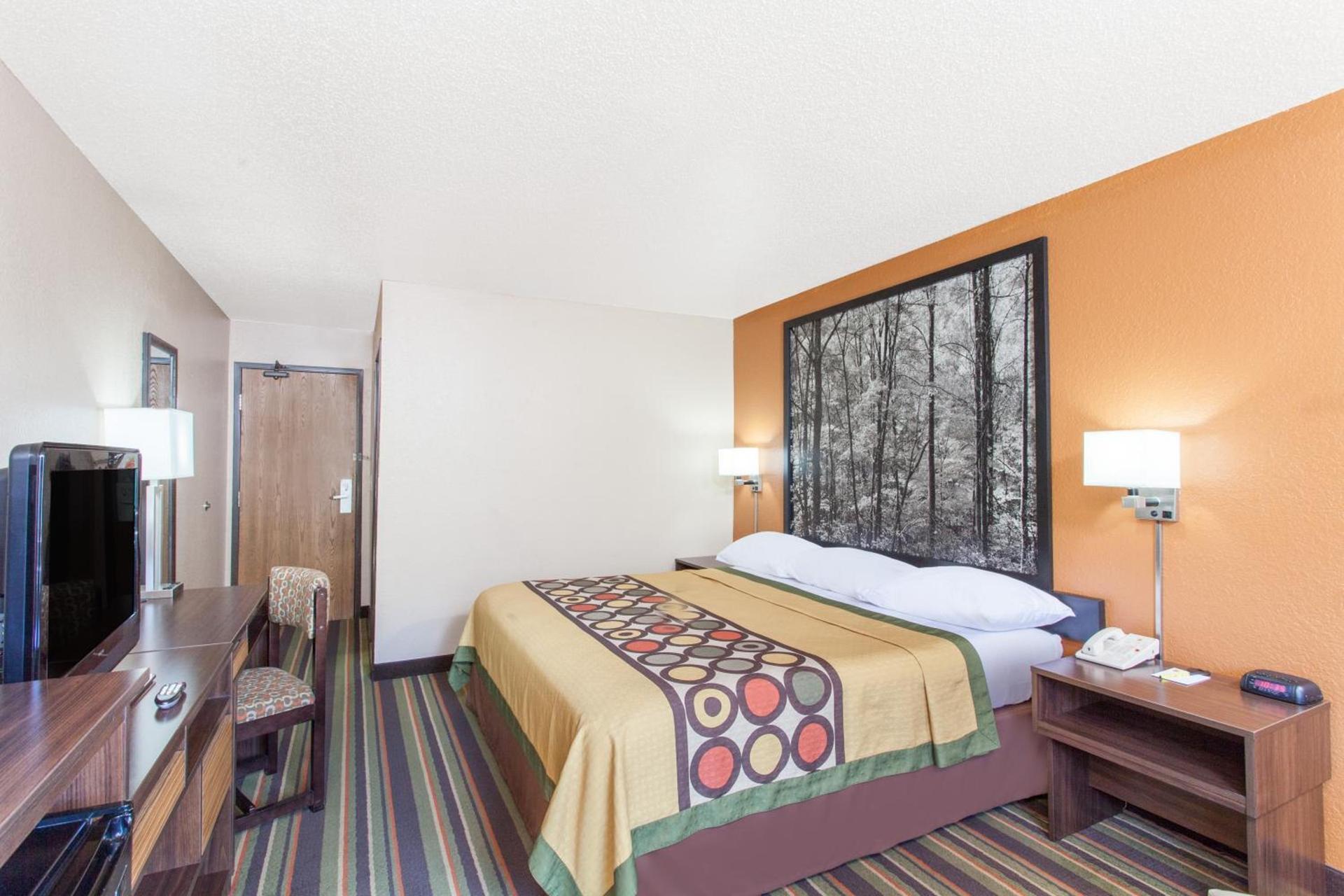 Super 8 by Wyndham Norton VA photo 25