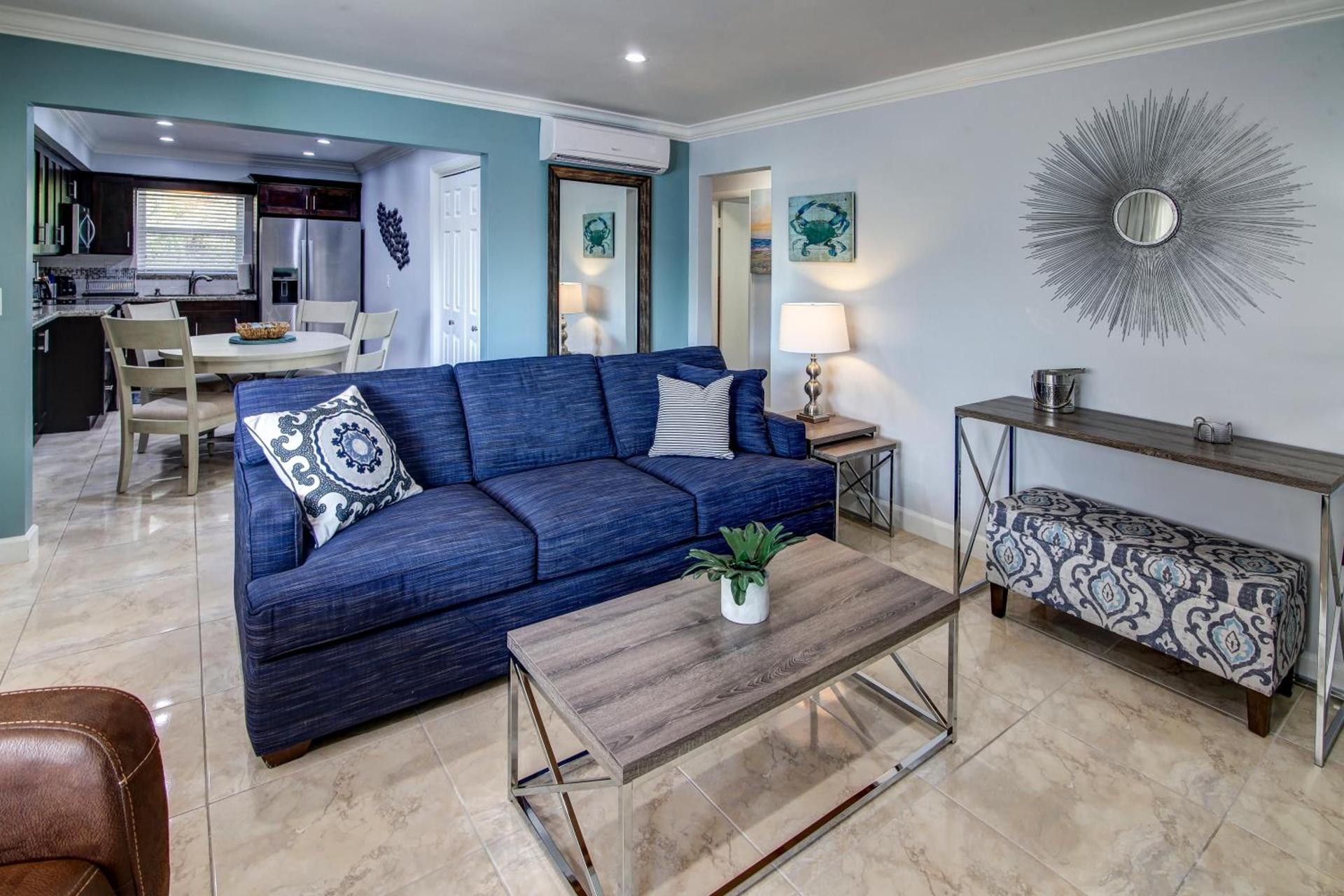 May-Dee Suites in Florida photo 15