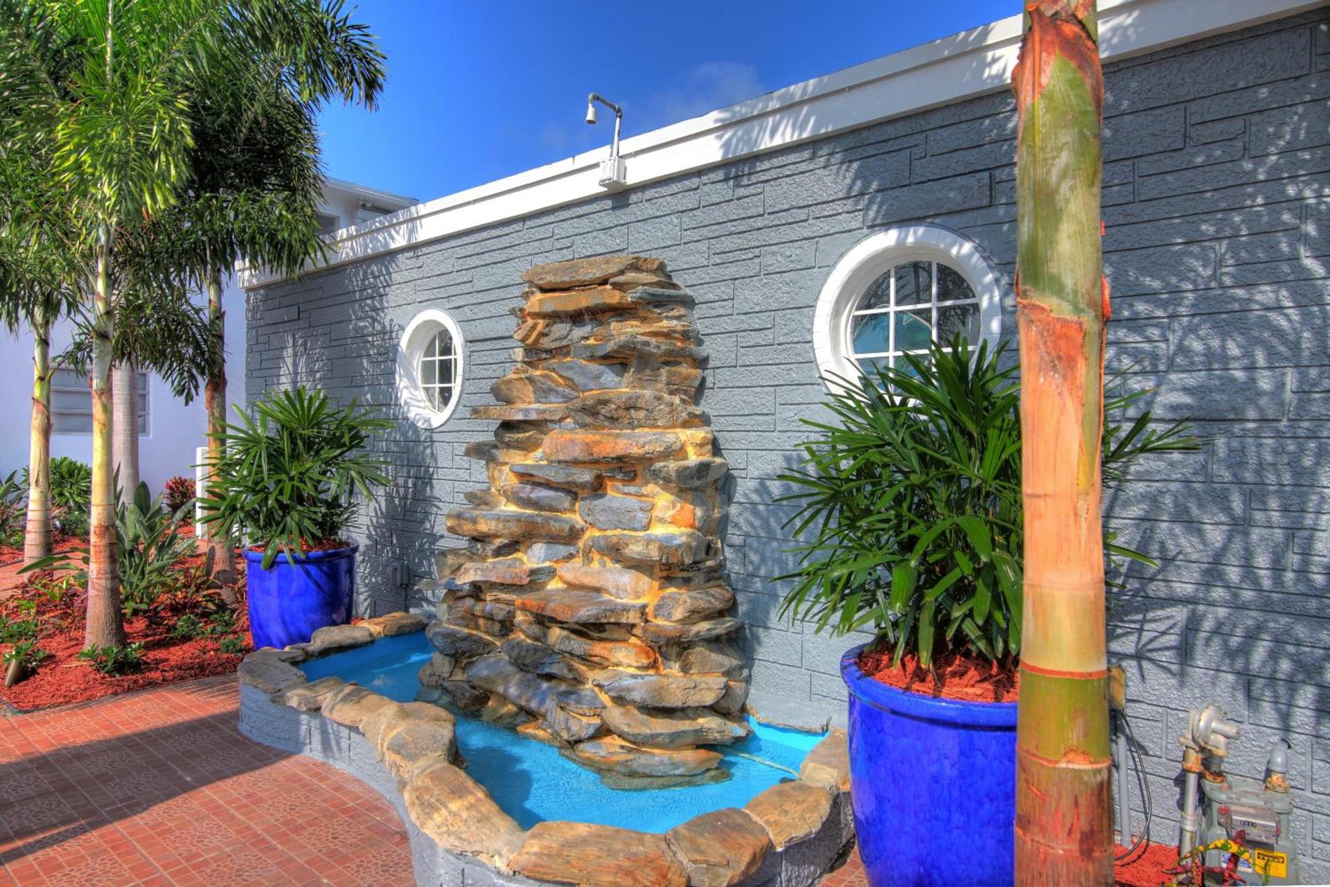 May-Dee Suites in Florida photo 54