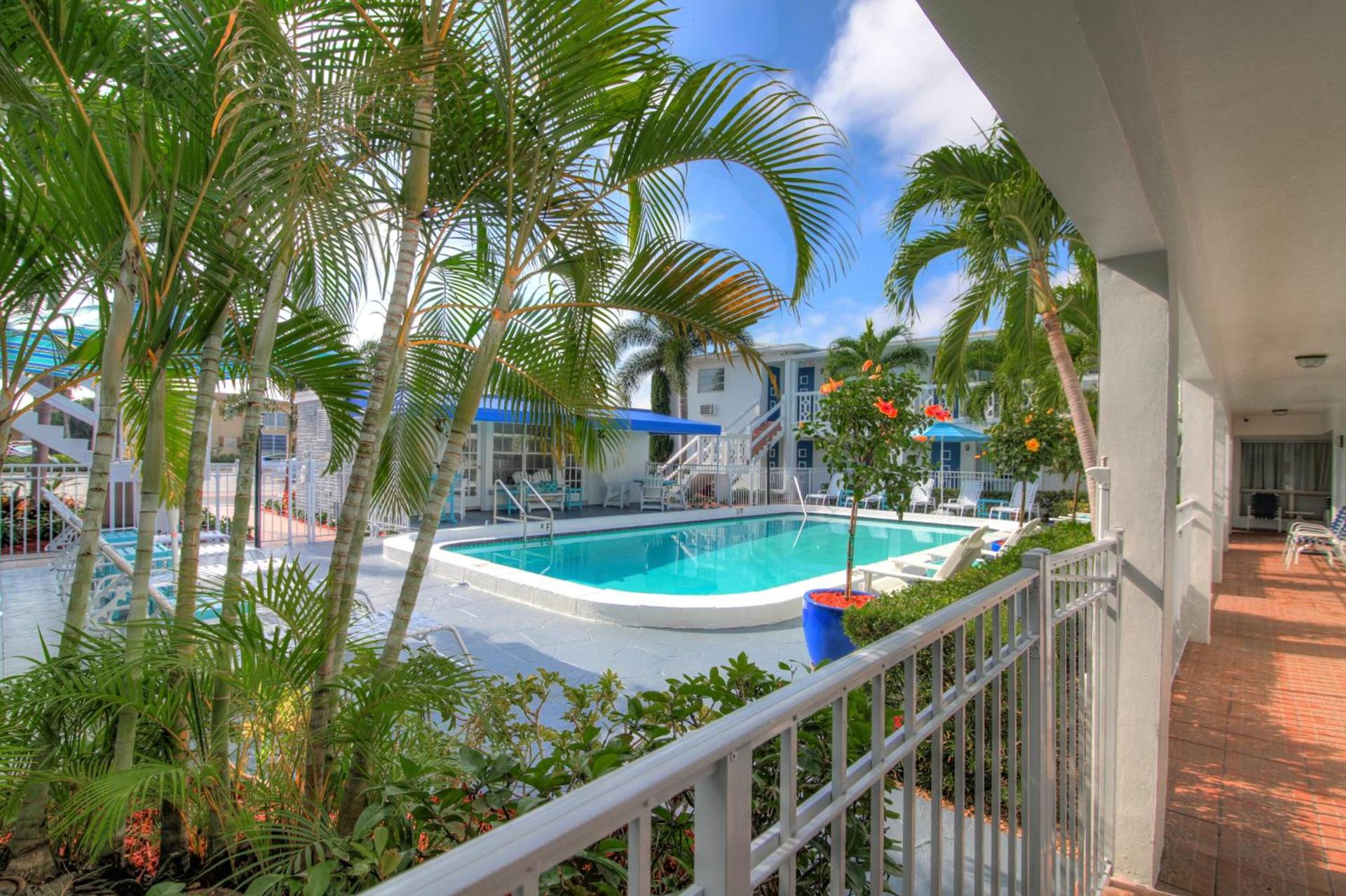May-Dee Suites in Florida photo 10
