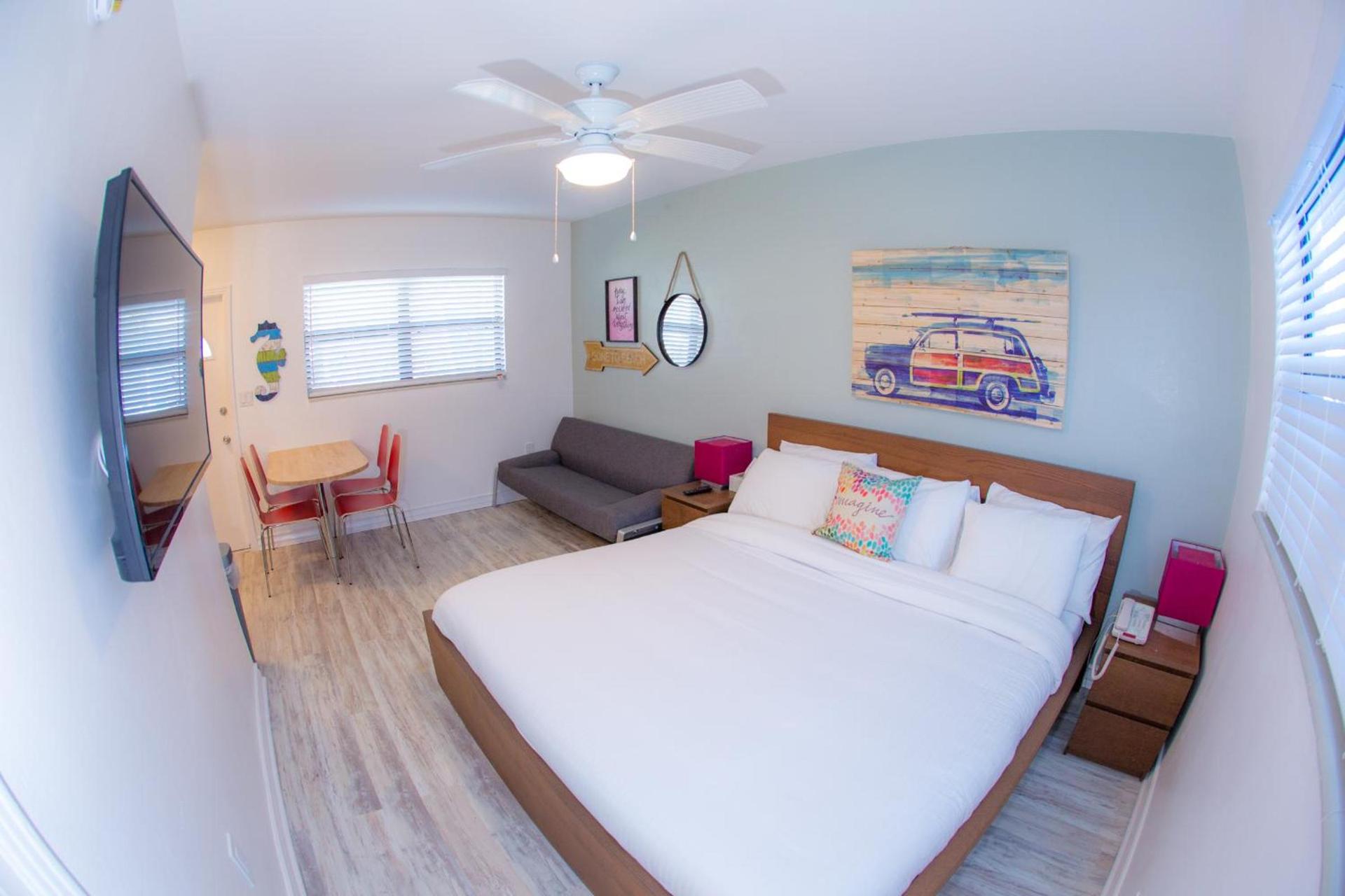 St. Pete Beach Suites photo 44