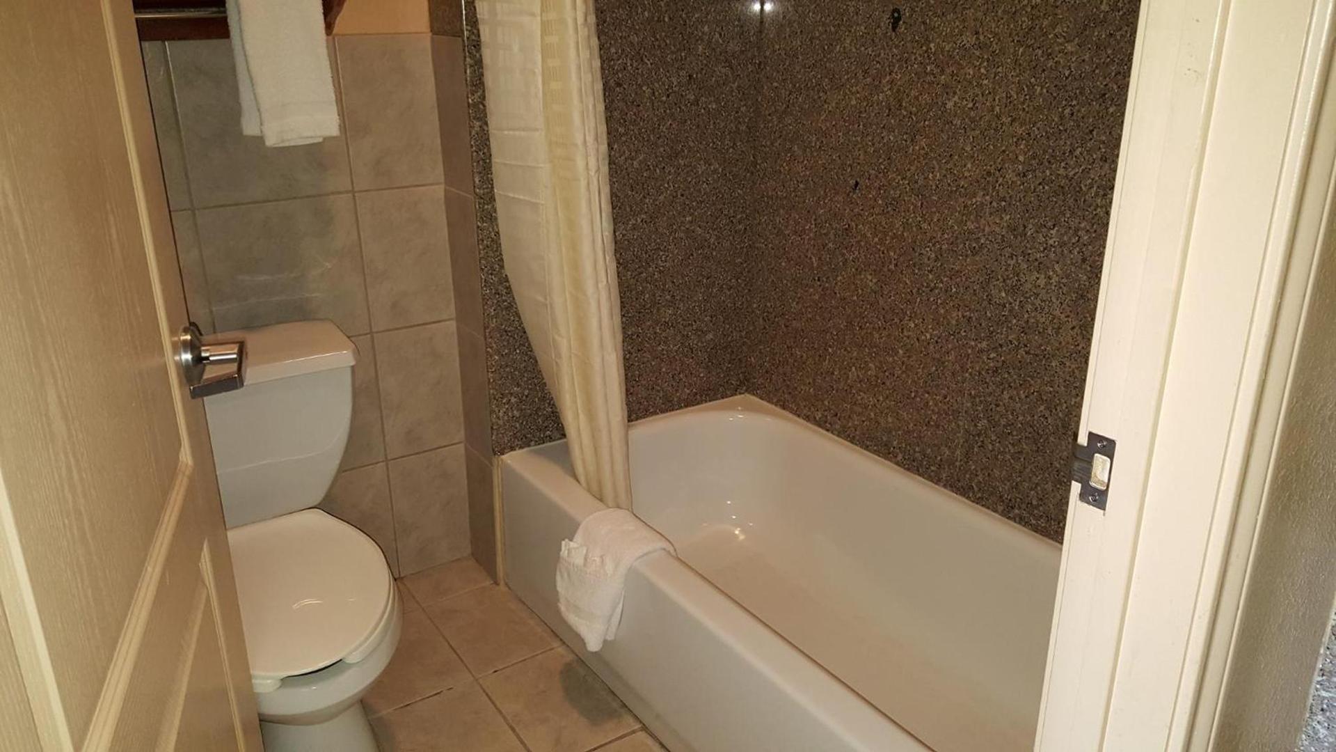 Budgetel Inn and Suites photo 27