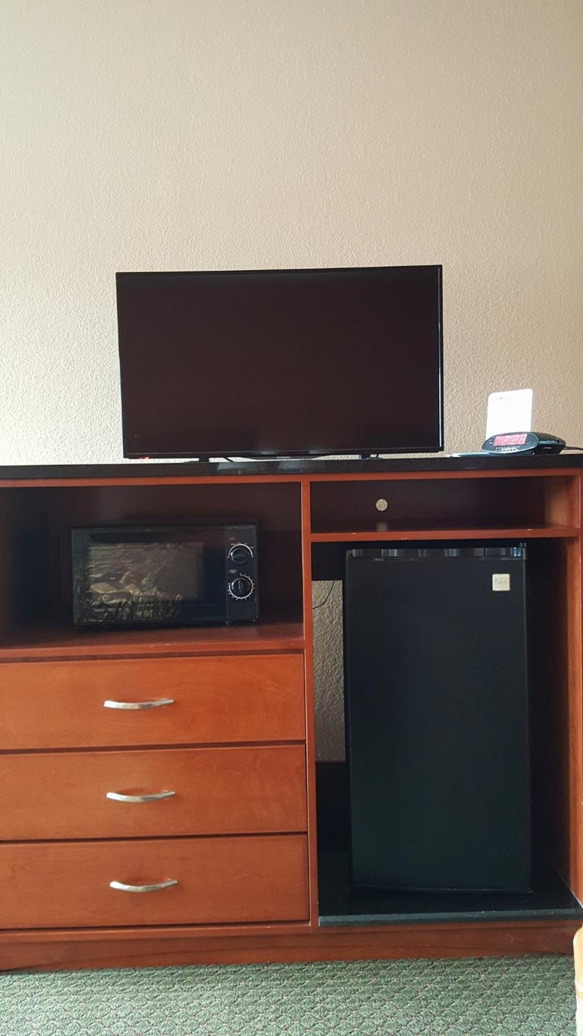 Budgetel Inn and Suites photo 31