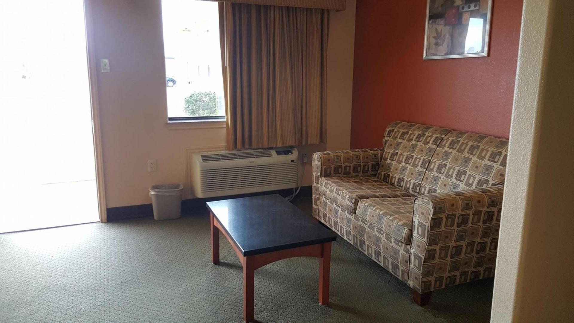 Budgetel Inn and Suites photo 25