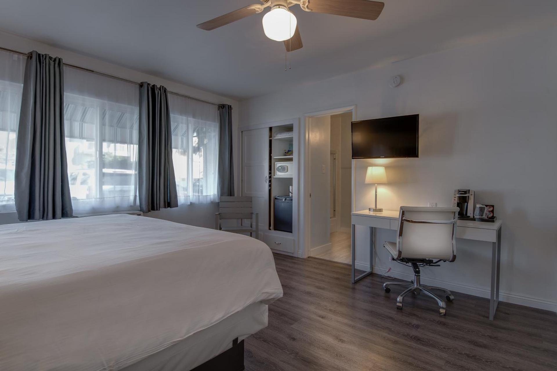 Bayside Hotel photo 29