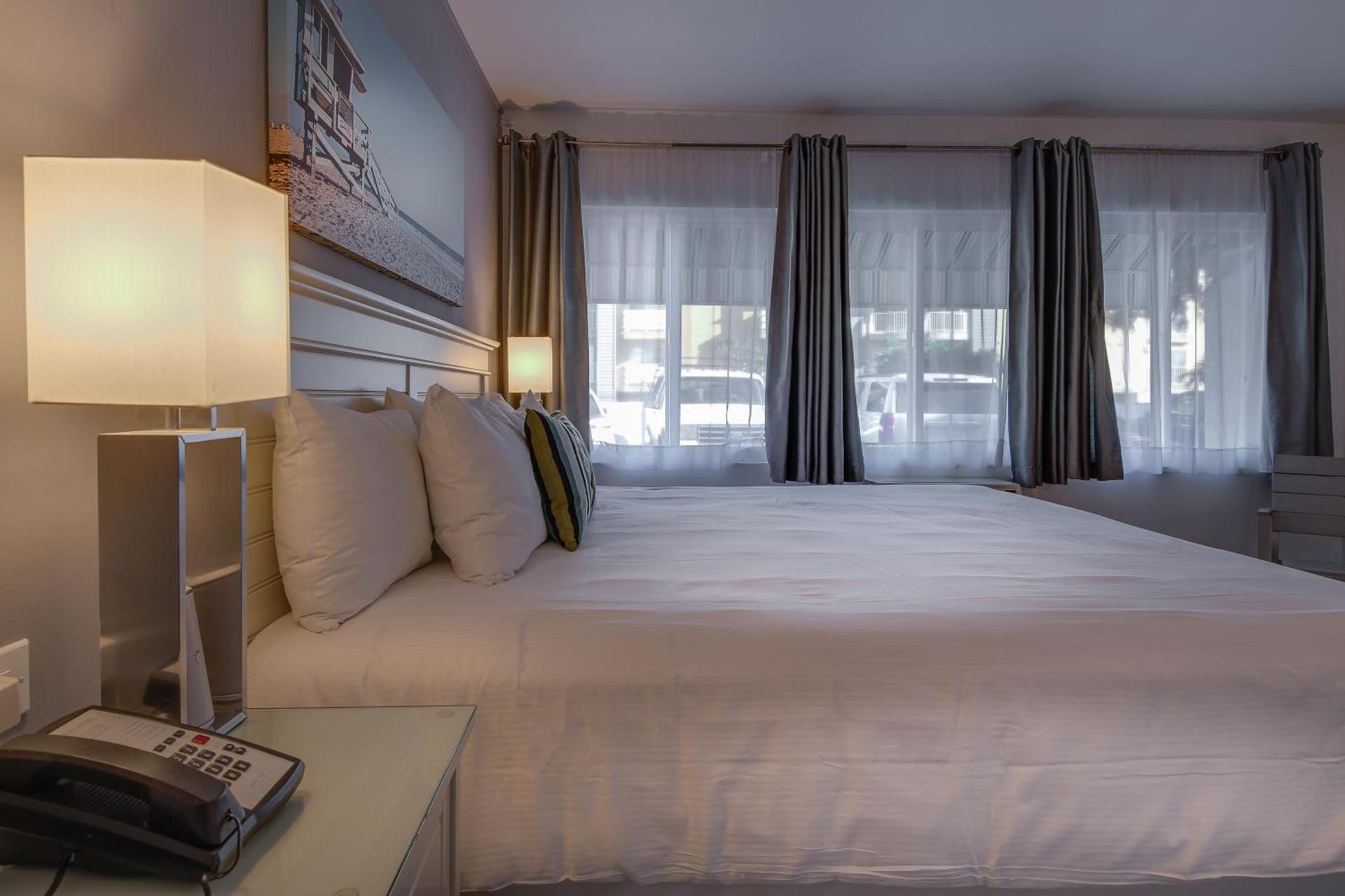 Bayside Hotel photo 28