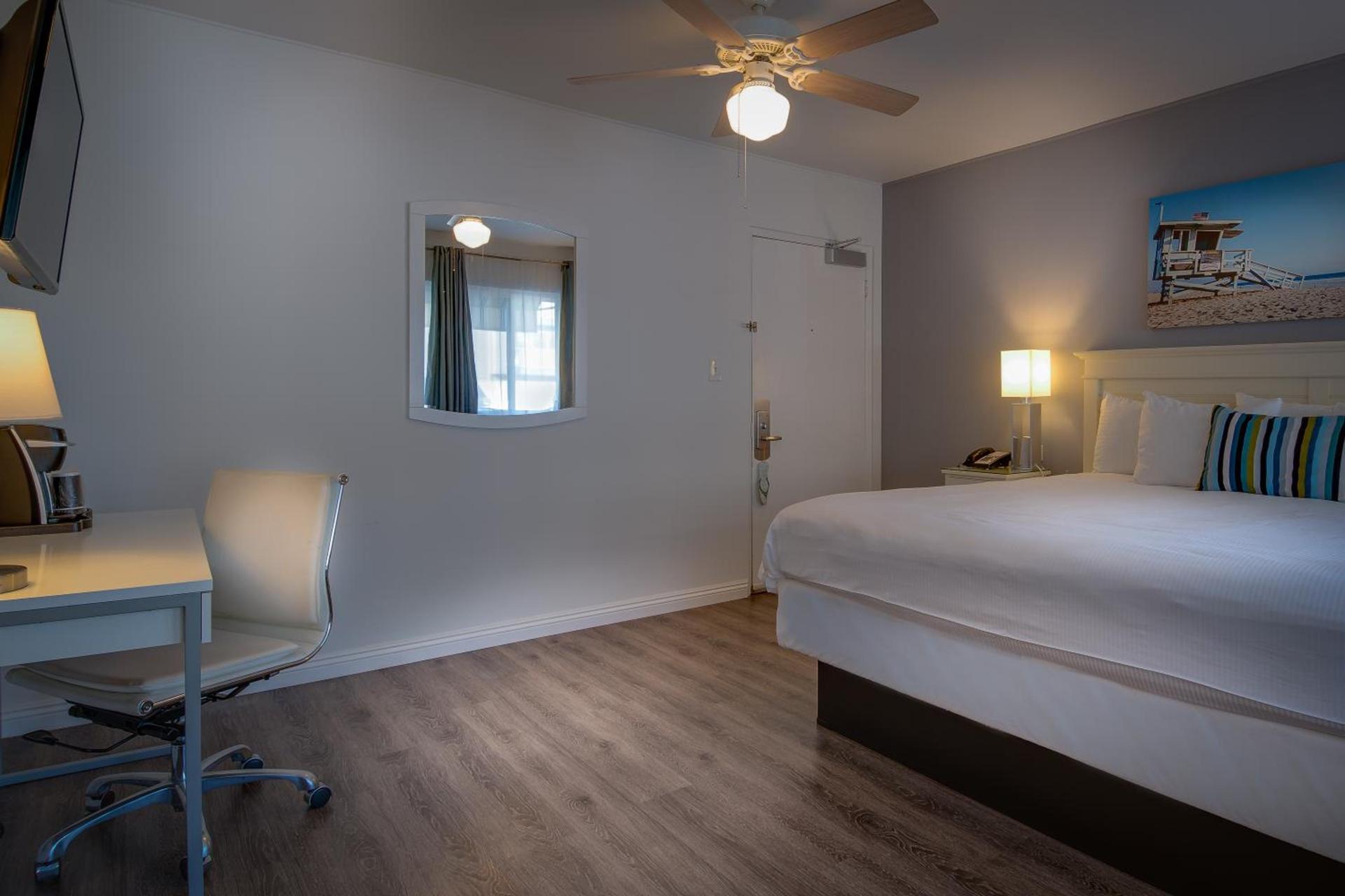 Bayside Hotel photo 30