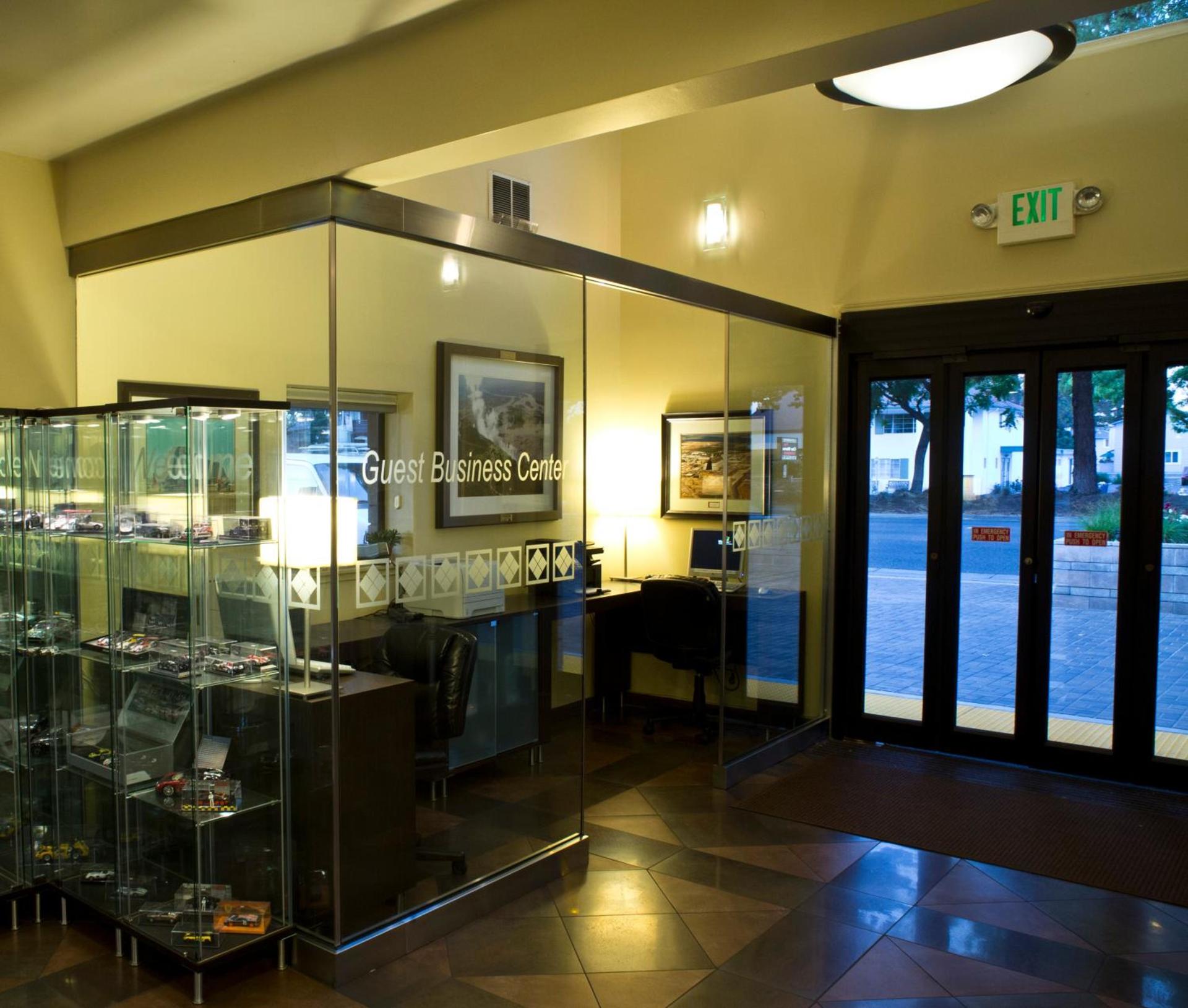 Hotel Strata photo 52