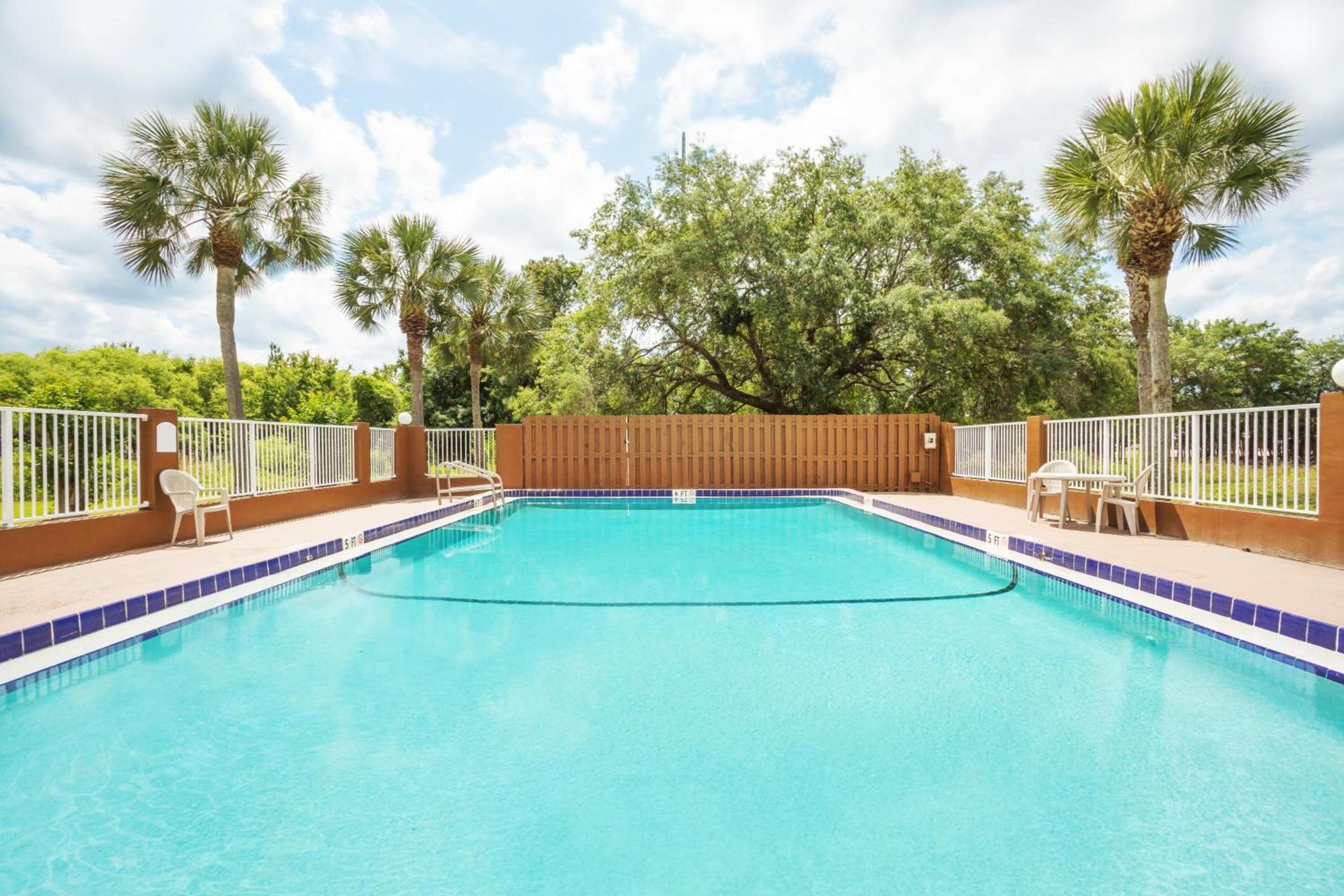 Super 8 by Wyndham St. Augustine photo 19