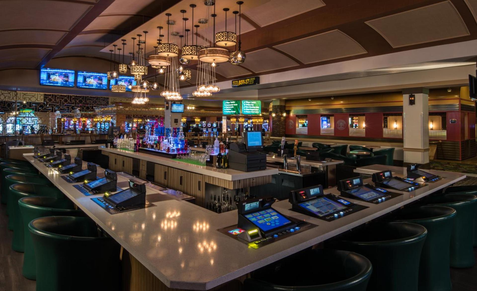 Tropicana Laughlin Hotel & Casino - A Caesars Rewards Destination photo 7