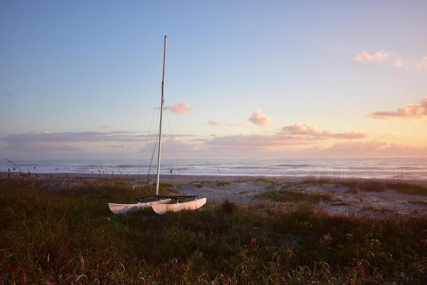 Surf Studio Beach Resort photo 57