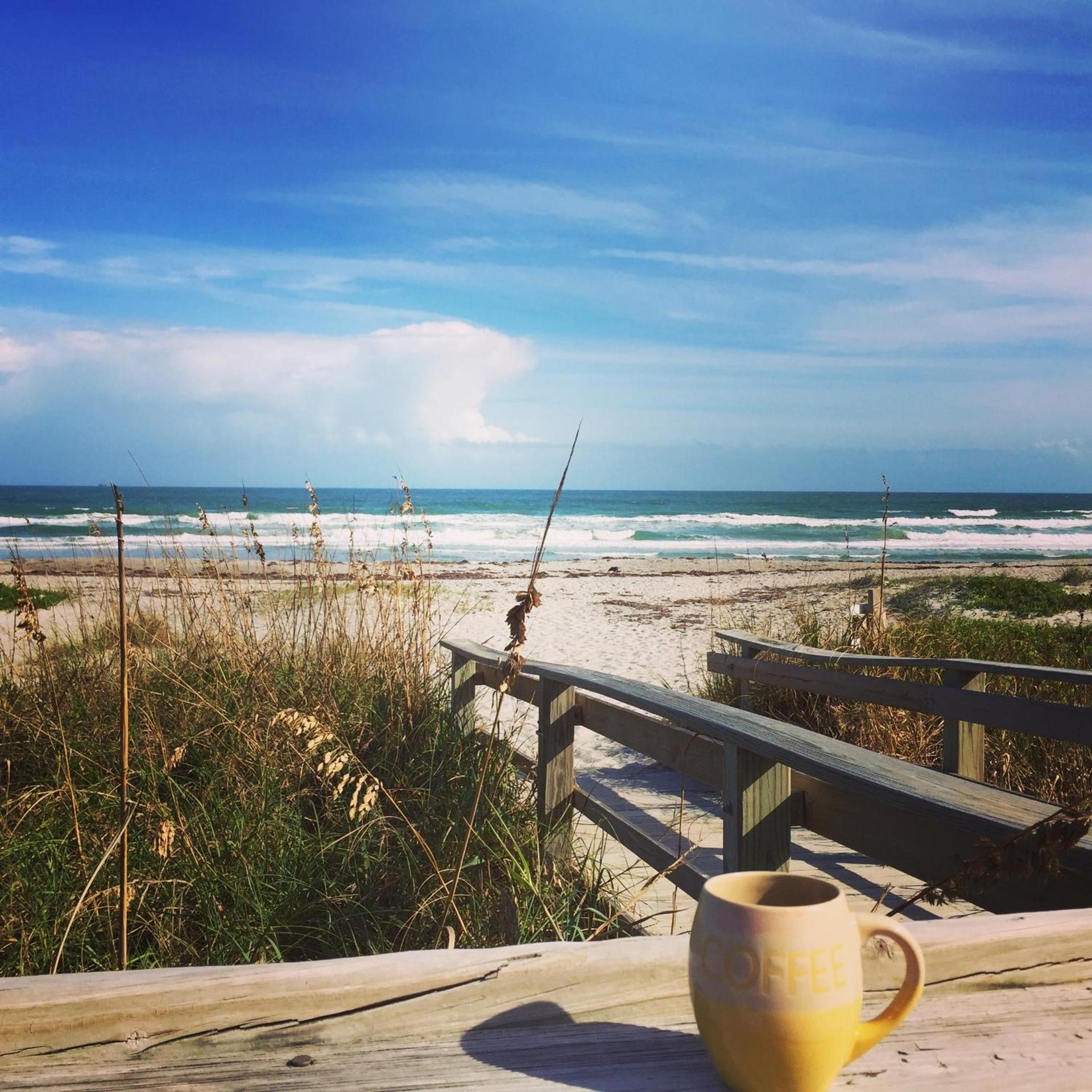 Surf Studio Beach Resort photo 62