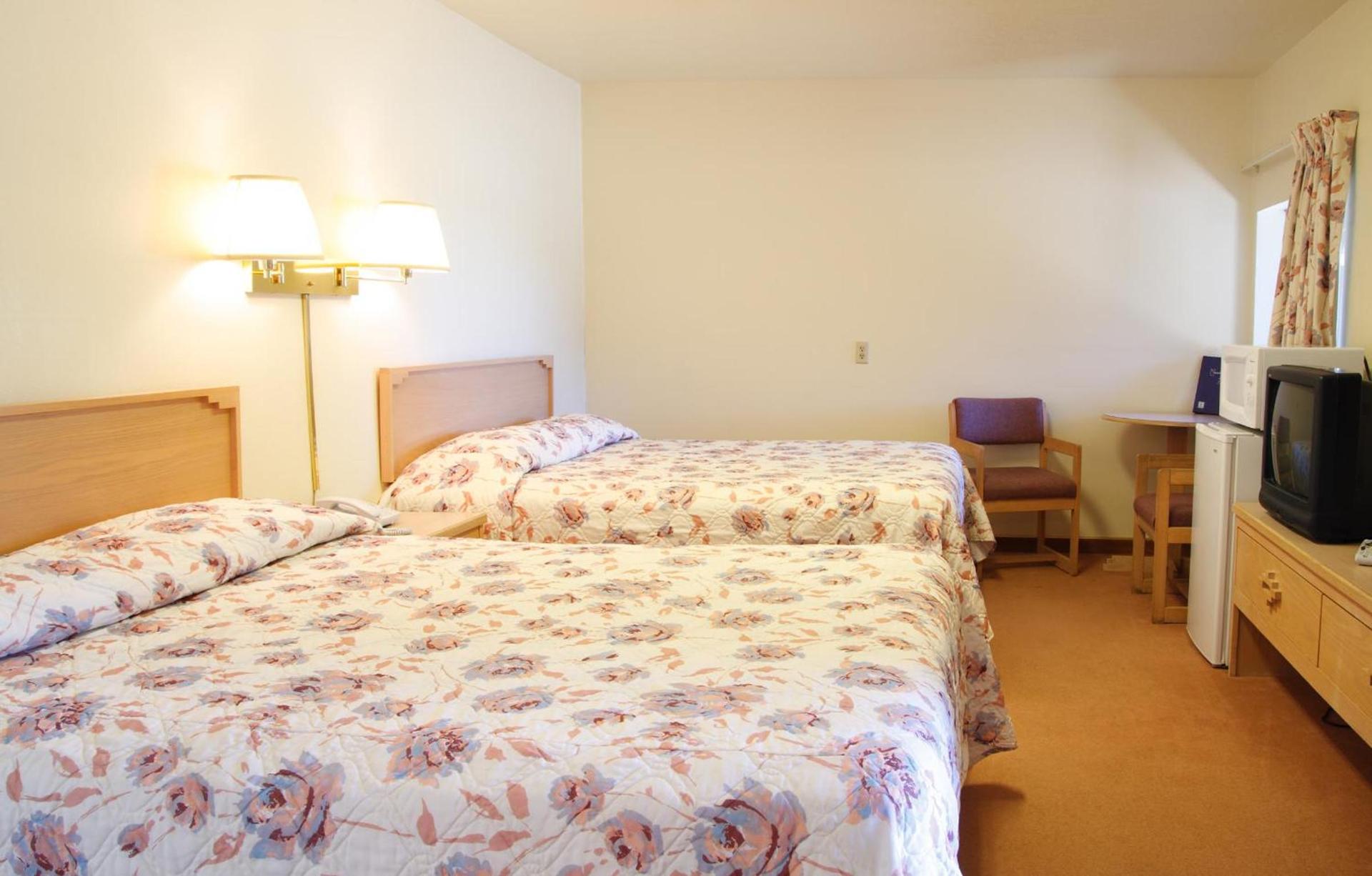 Dove Creek Inn photo 2