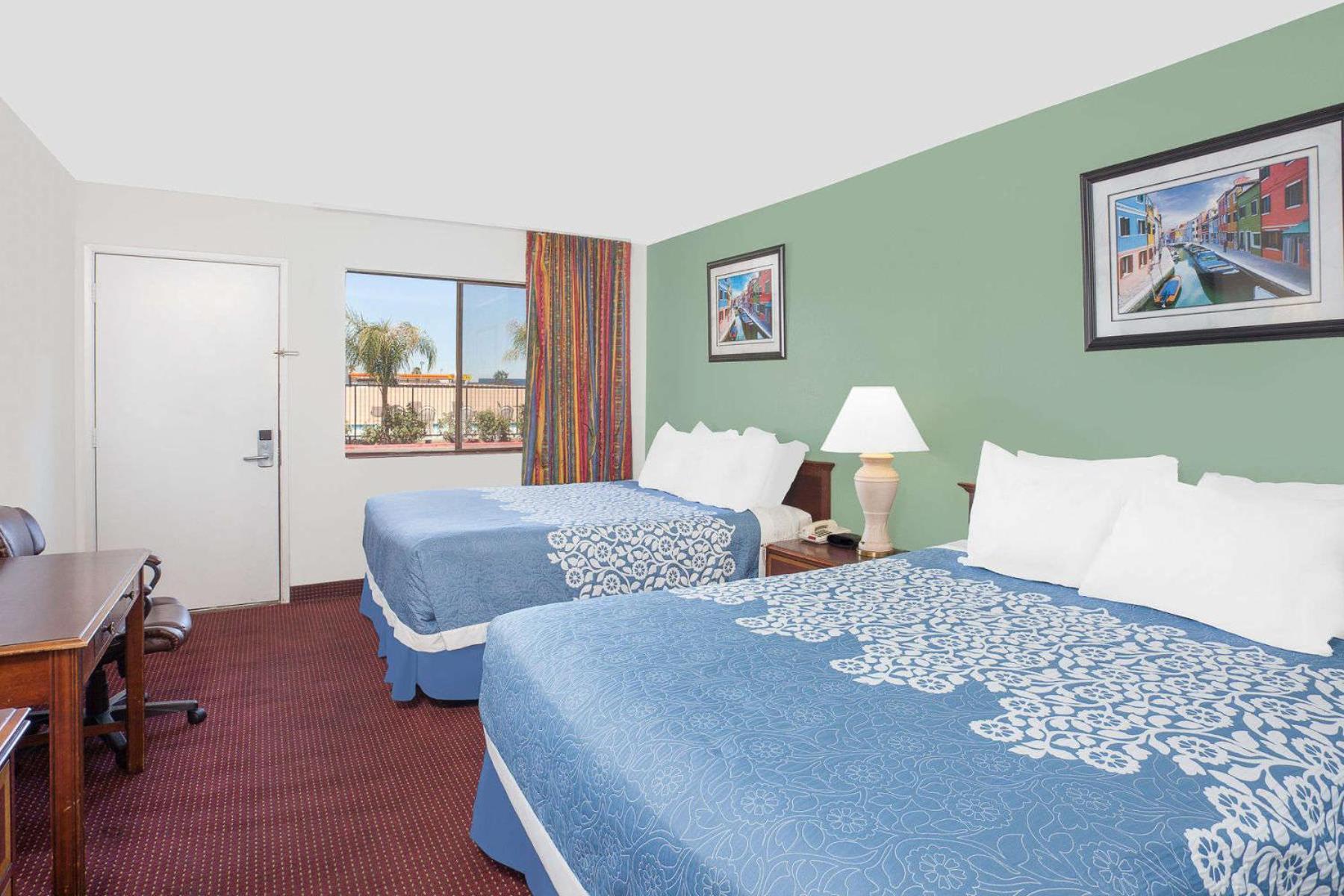 Days Inn by Wyndham Lost Hills photo 24