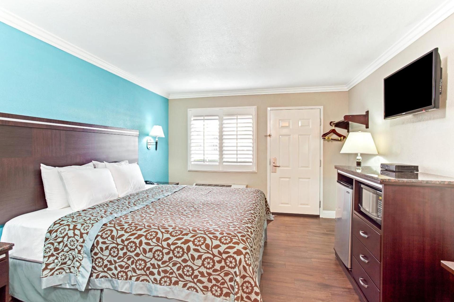 Cabana Inn & Suites photo 28