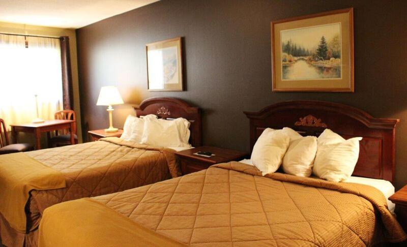 Gold Country Inn photo 11
