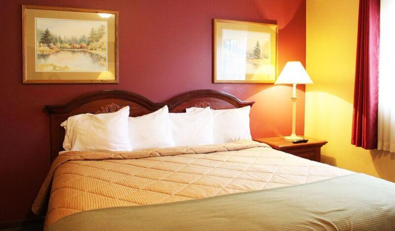 Gold Country Inn photo 10