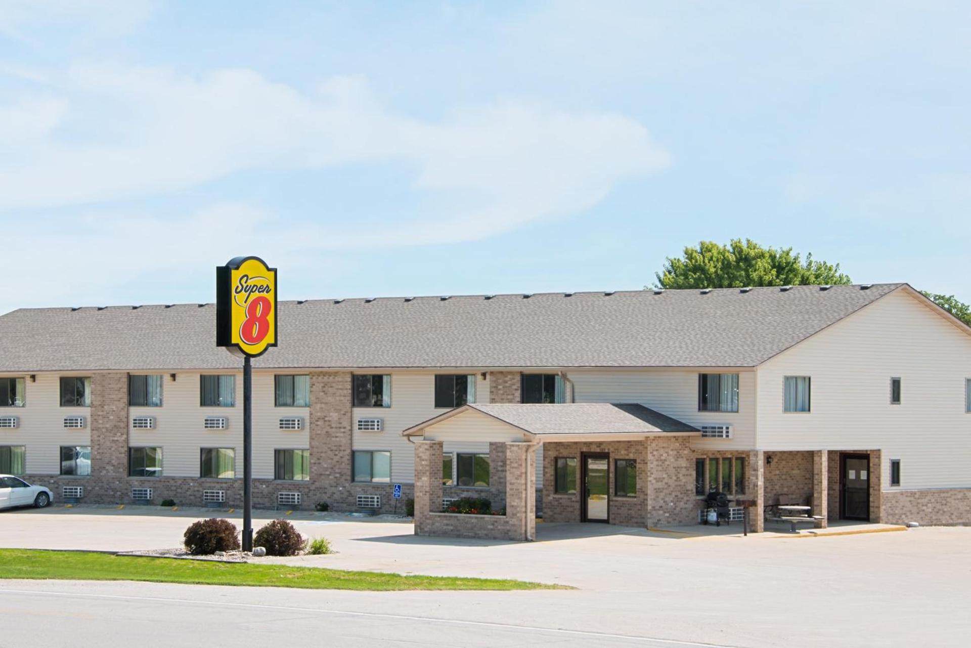 Super 8 by Wyndham Humboldt photo 30