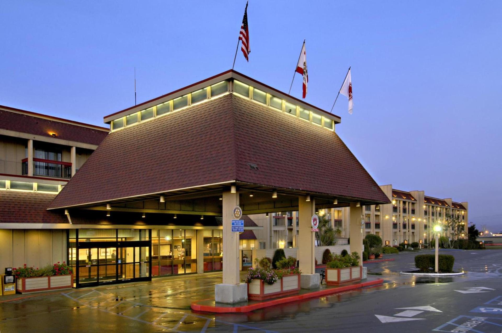 Red Lion Hotel Eureka photo 5
