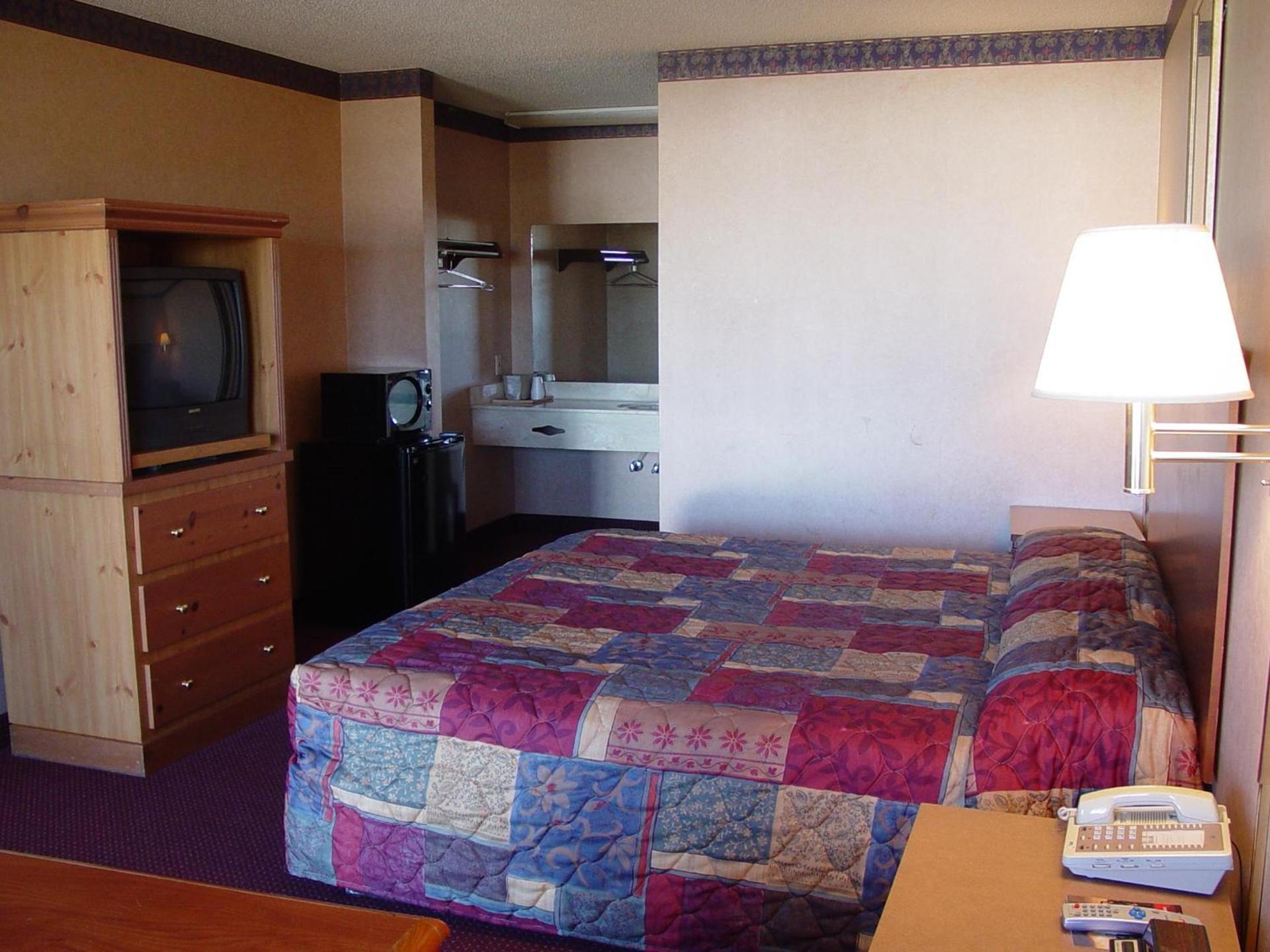 Garden Inn & Suites photo 23