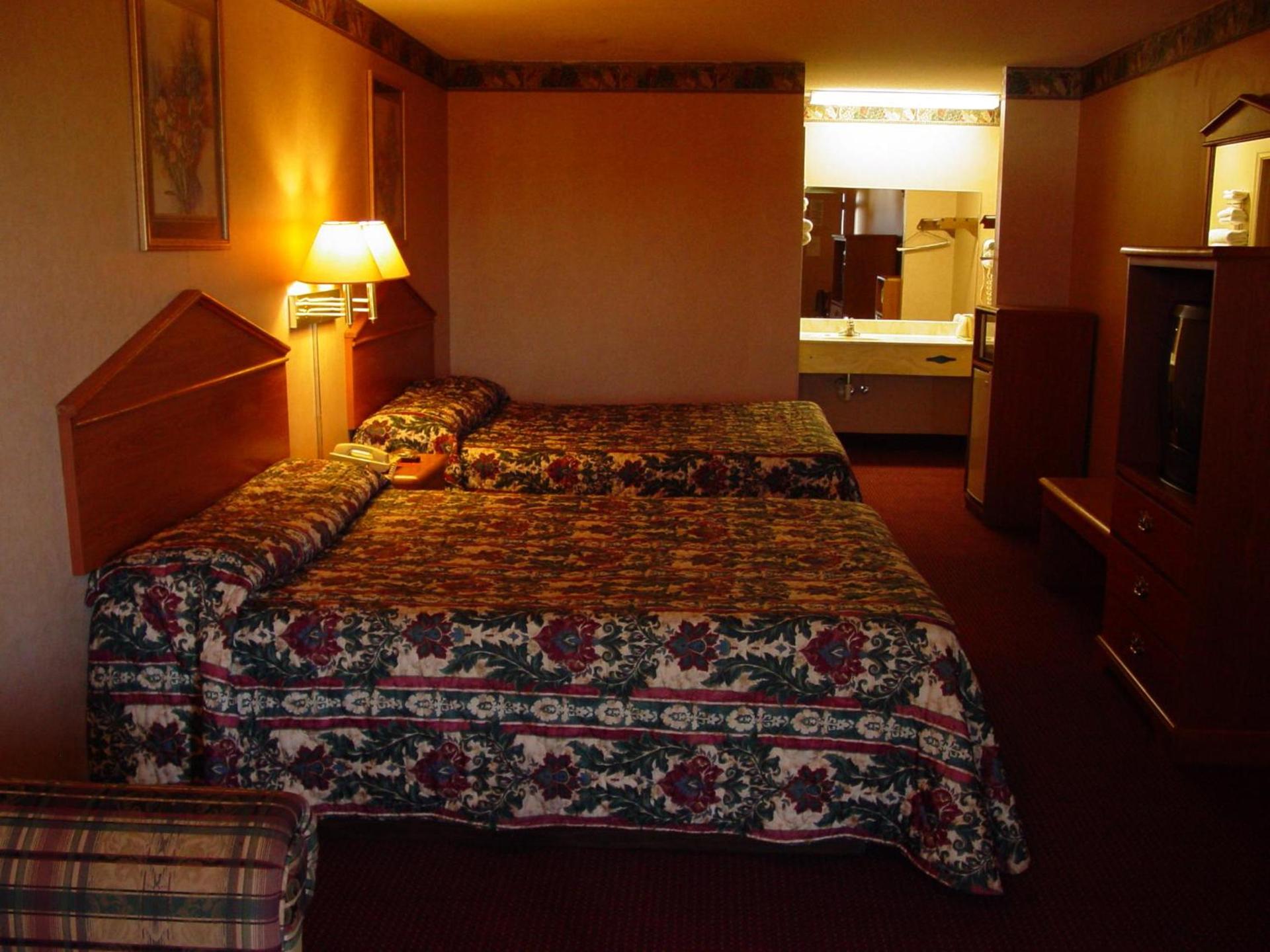 Garden Inn & Suites photo 17