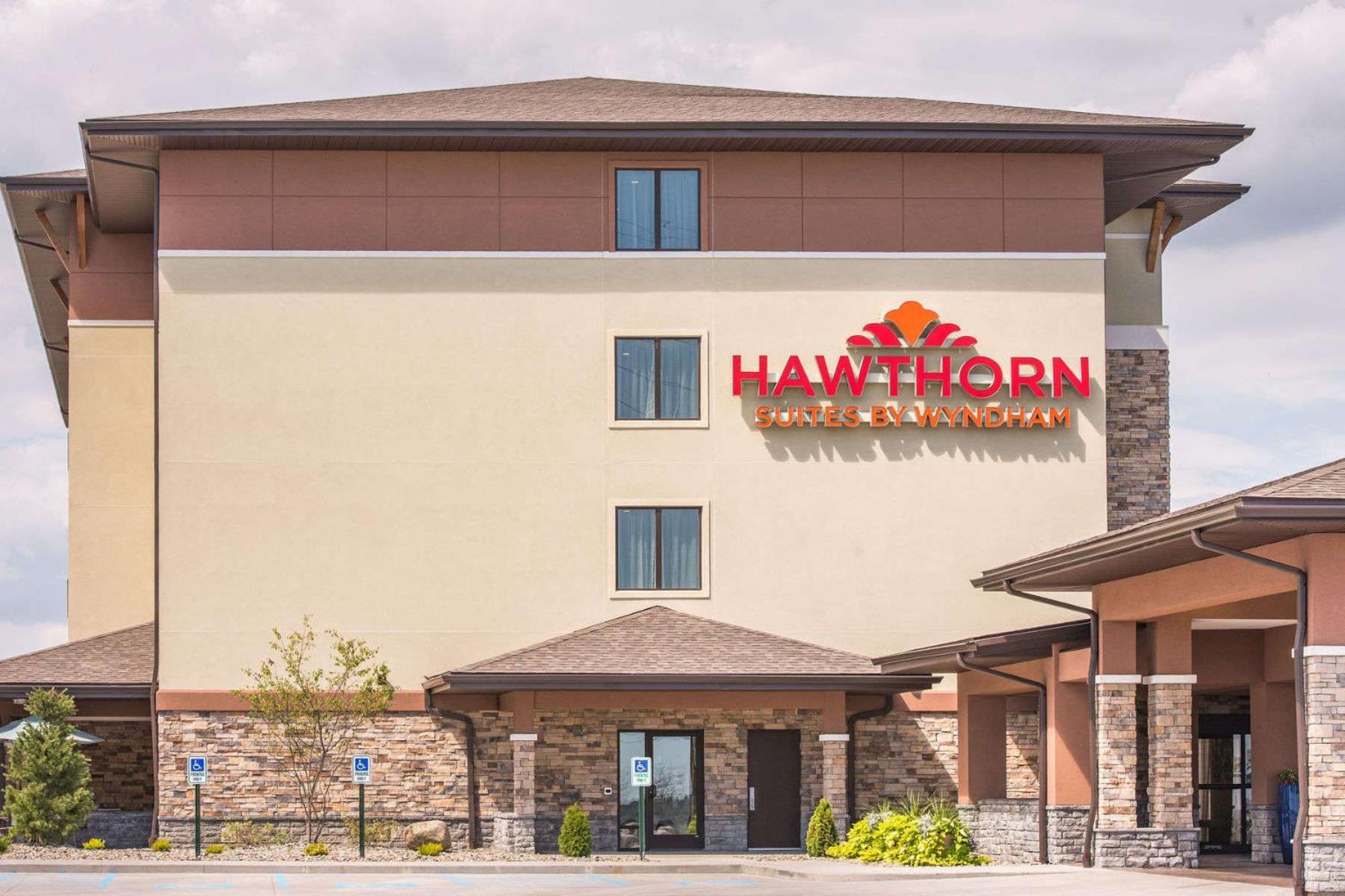 Hawthorn Extended Stay by Wyndham Saint Clairsville photo 29