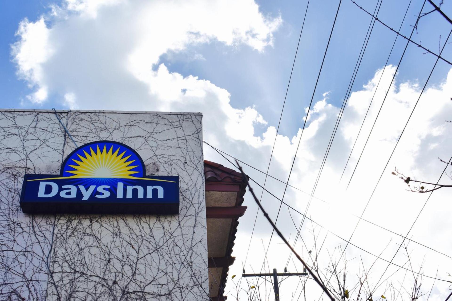 Days Inn by Wyndham Anaheim Near the Park photo 28